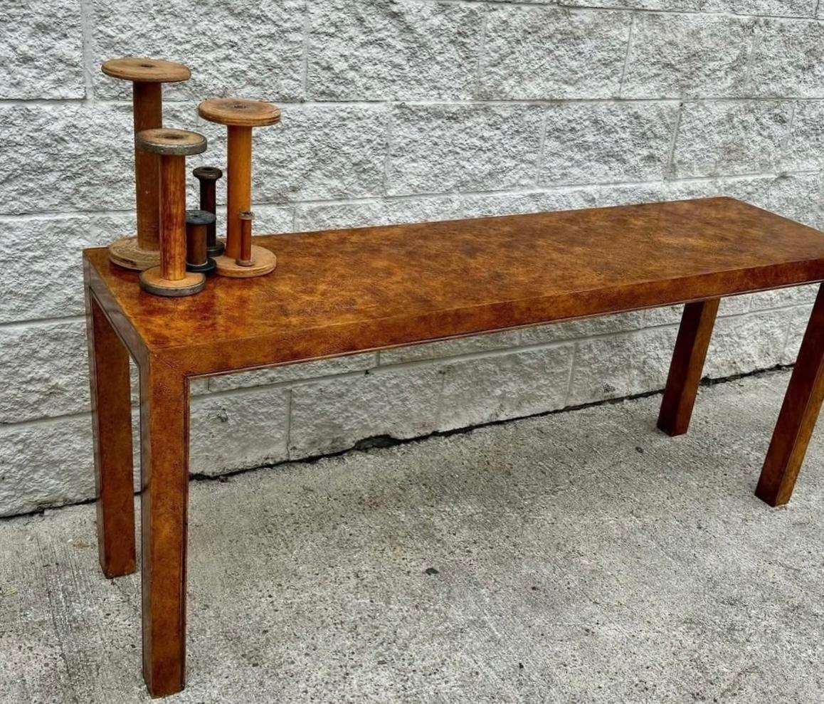 Wood 1970s Burl Faux Finish Parson Sofa Table Low Console For Sale