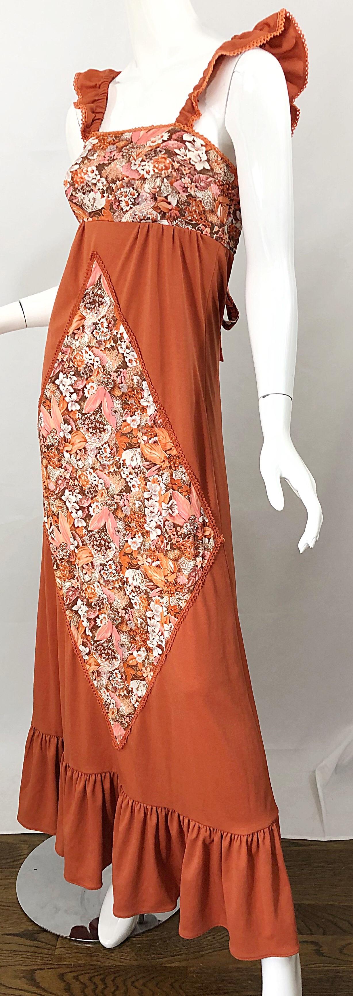 Robe longue d'automne vintage en jersey orange brûlé avec fleurs en patchwork style bohème, années 1970 Pour femmes en vente