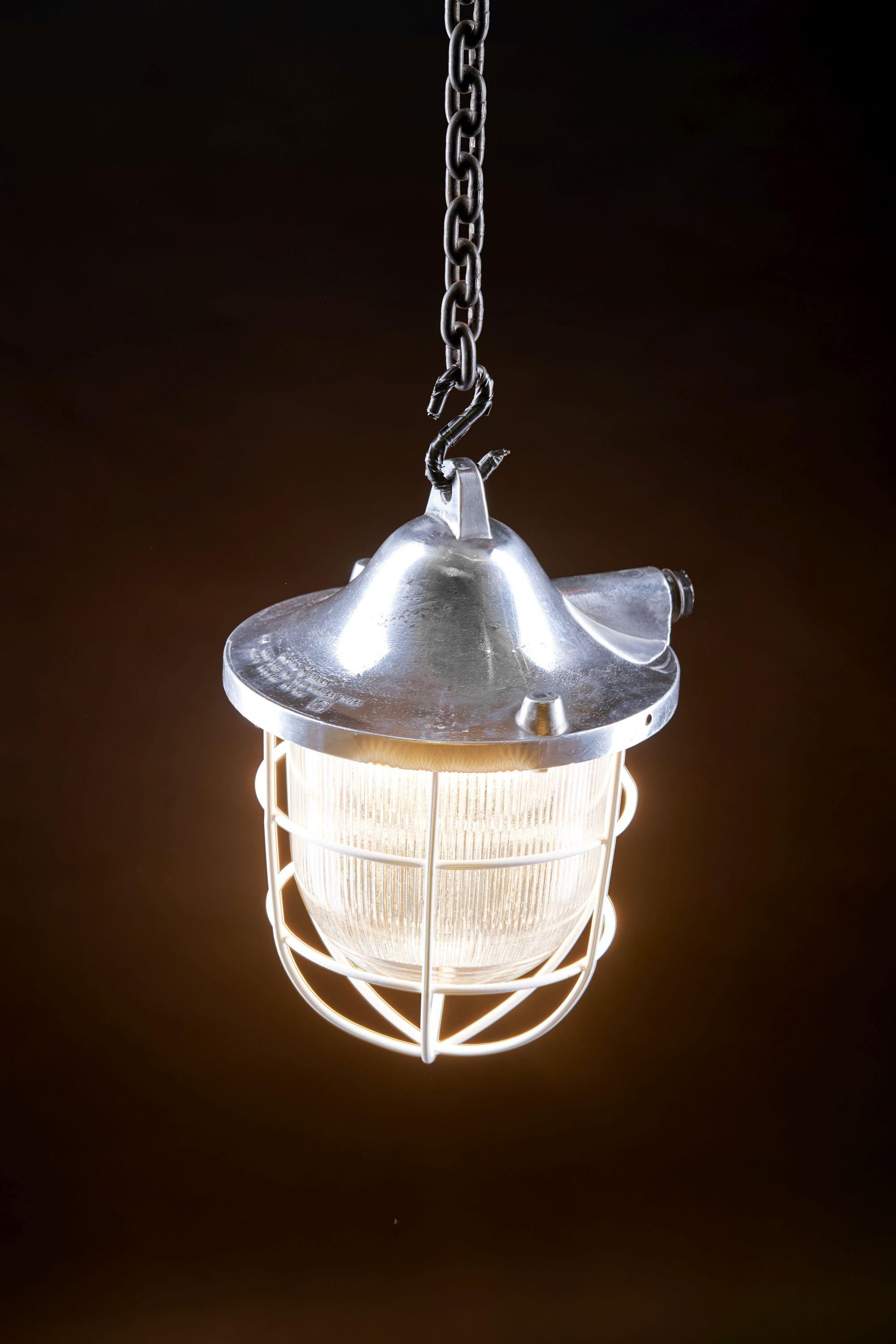 Primary use:

C-150 lamp was designed to illuminate factory premises, halls and workshops, mainly served as service and auxiliary lighting.

Manufacturer: POLAM – Gdansk
Time period: 1970s

Construction:

The body is made as an aluminium