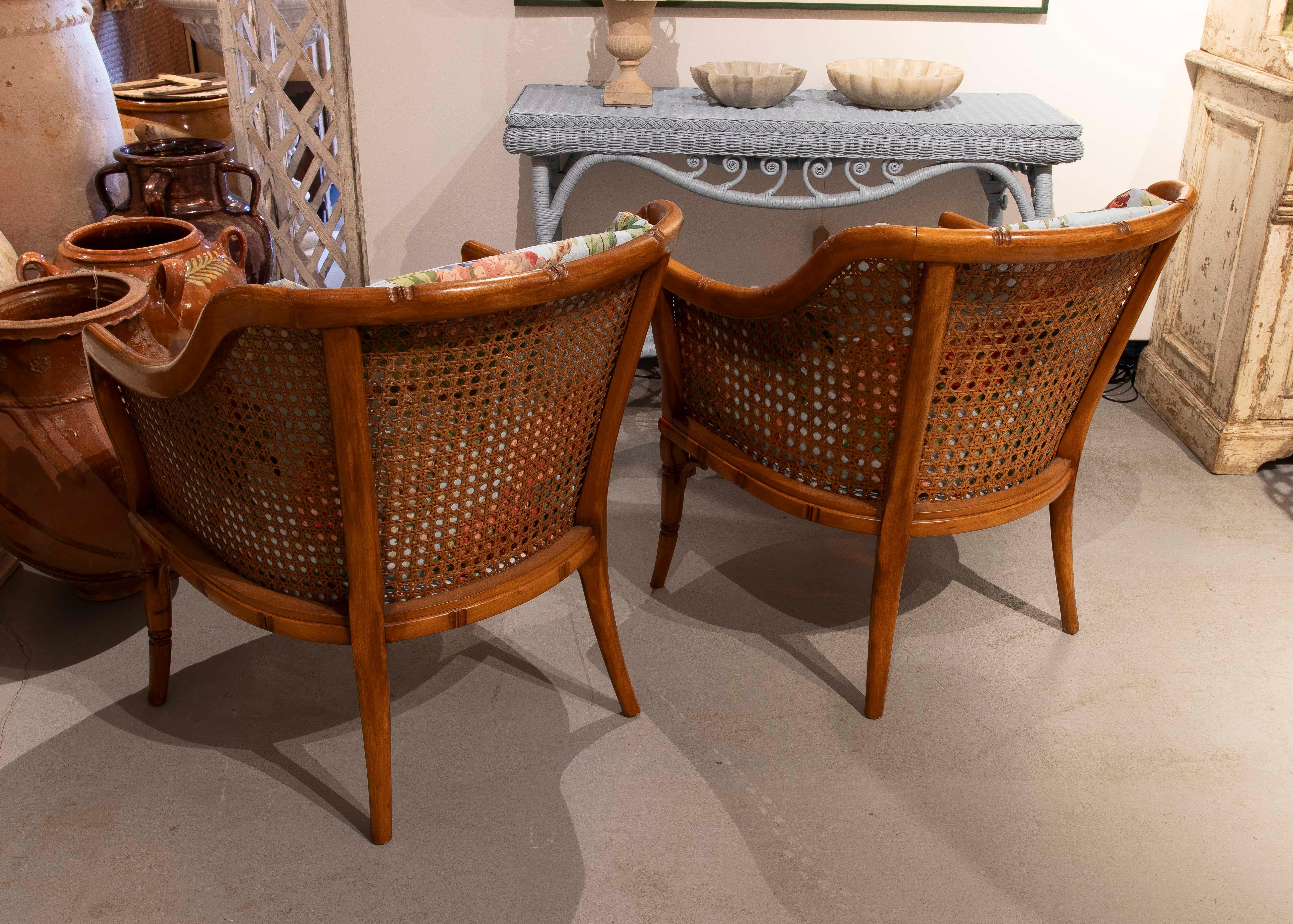 1970s Pair of Upholstered Armchairs with Floral Decoration In Good Condition For Sale In Marbella, ES