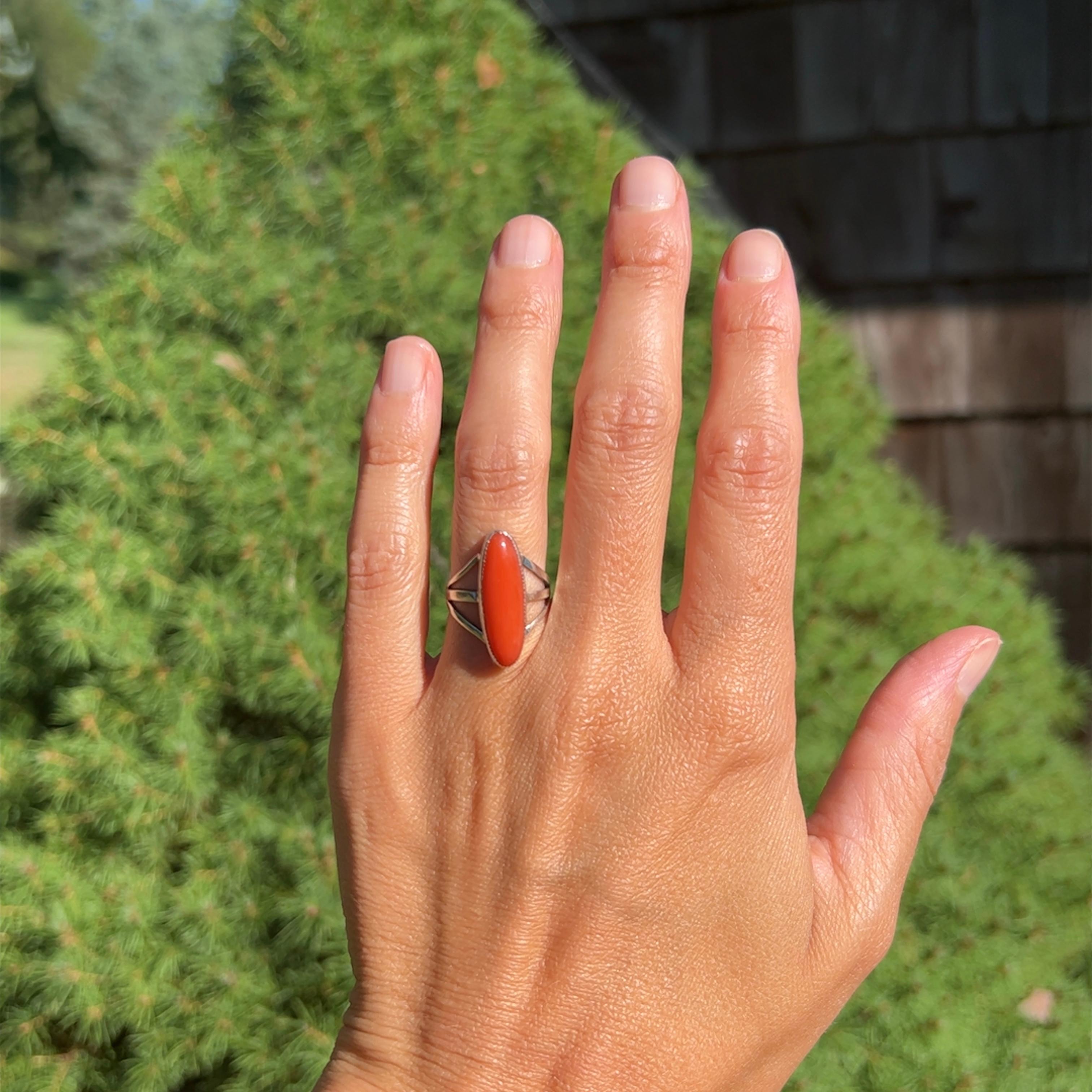 1970s Cabochon Coral Ring in Sterling Silver 1