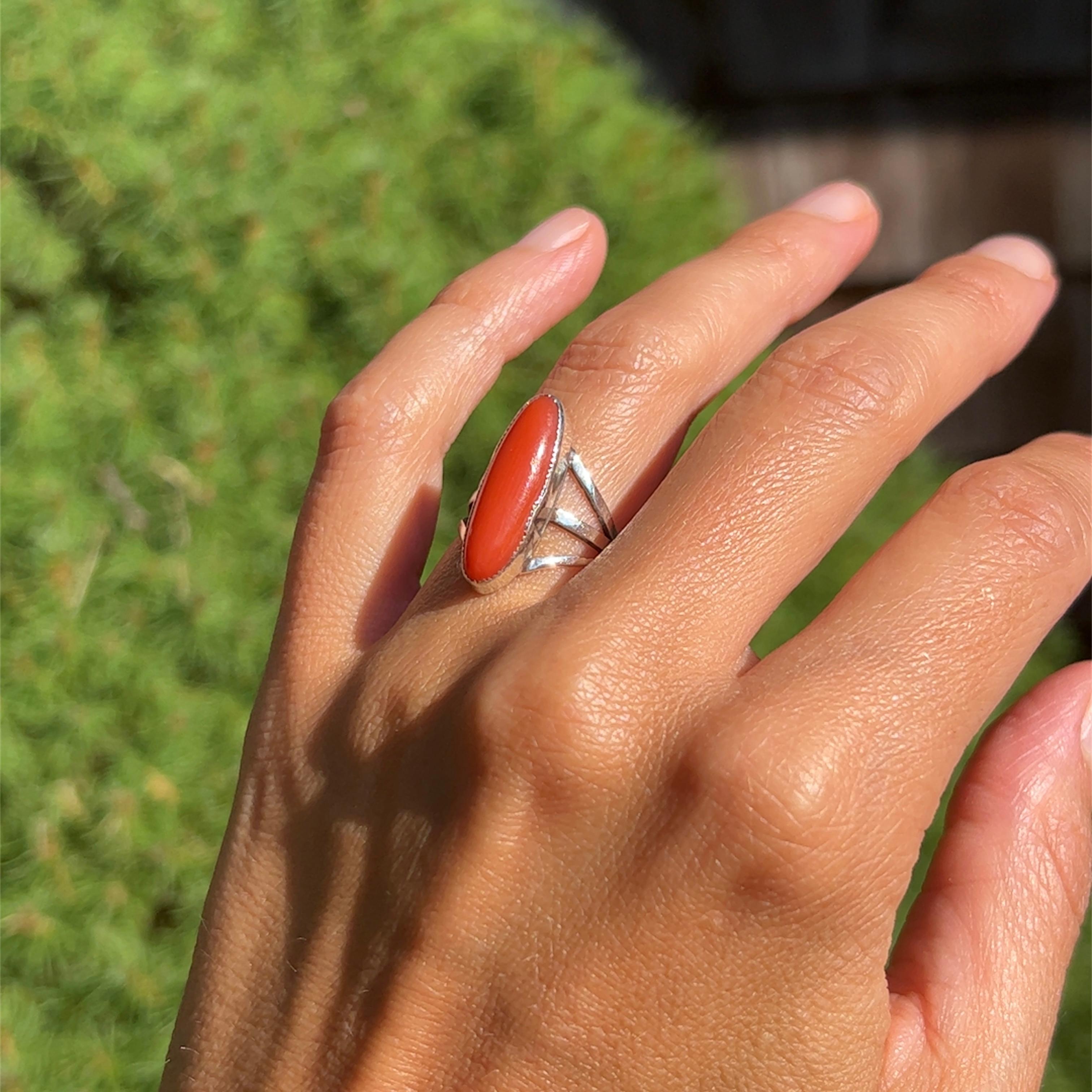 1970s Cabochon Coral Ring in Sterling Silver 2