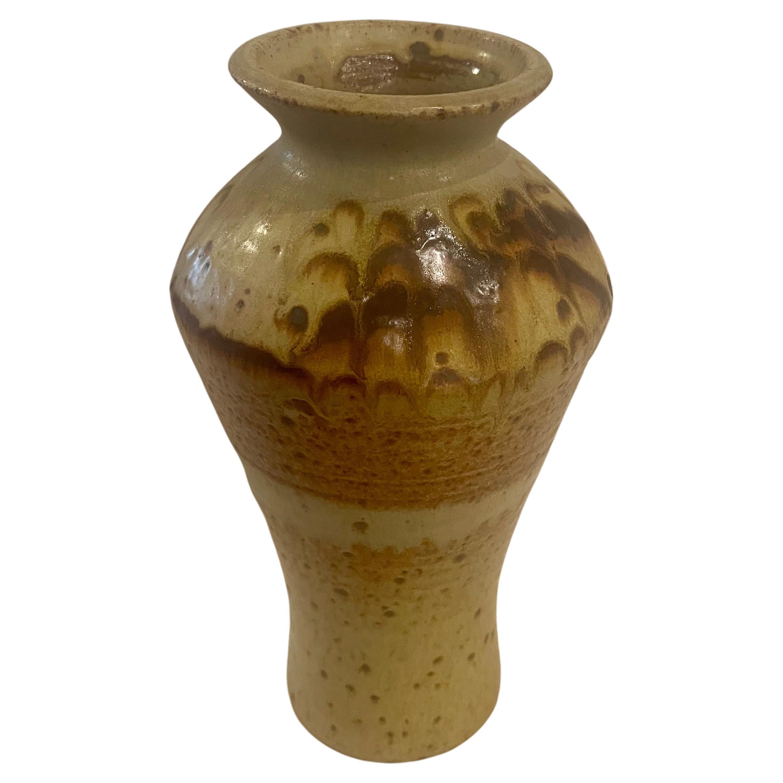 1970's California Pottery Flower Vase Glazed In Excellent Condition For Sale In San Diego, CA