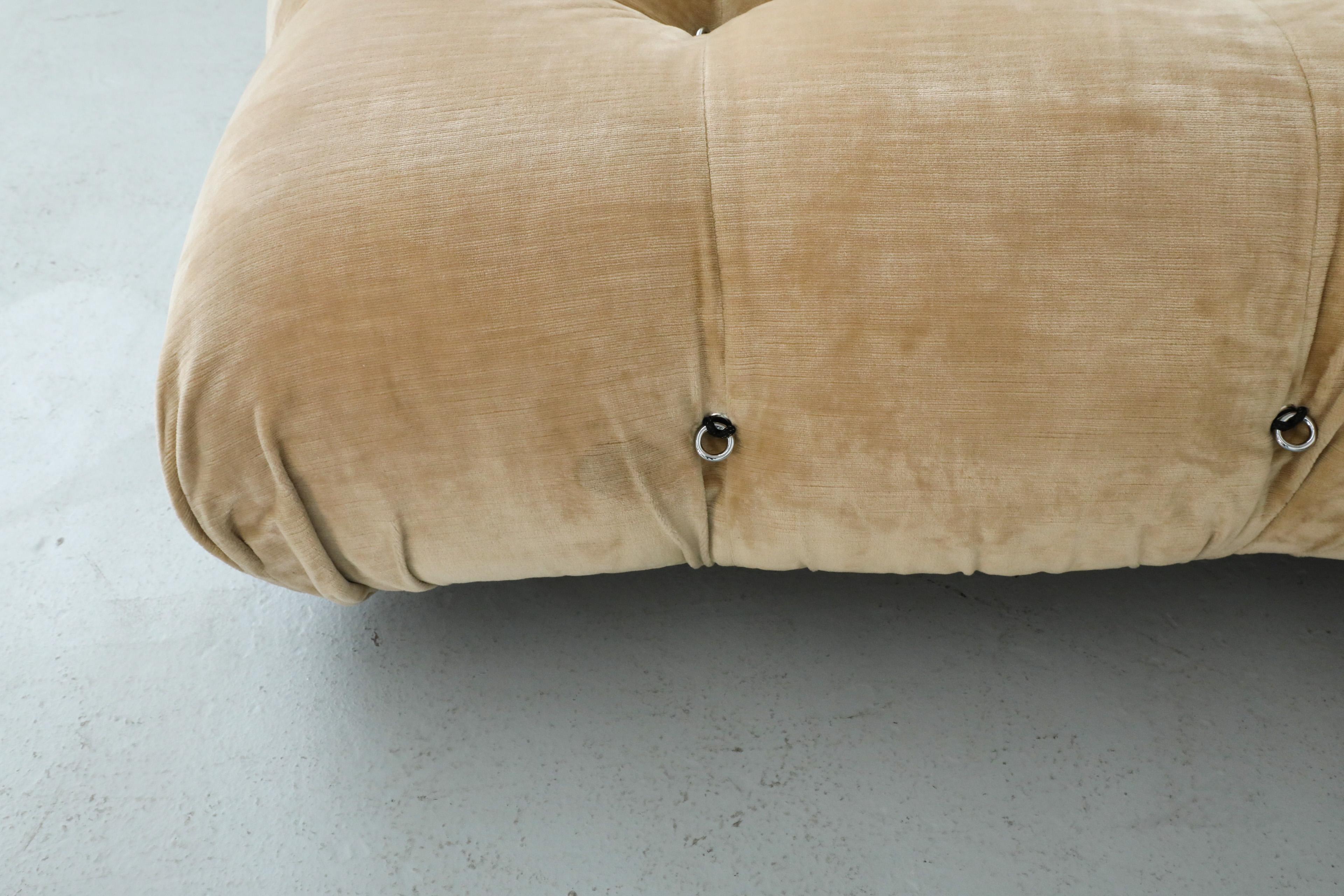 1970s 'Camaleonda' C&B Italia Seven Piece Beige Velvet Sofa Set by Mario Bellini 11