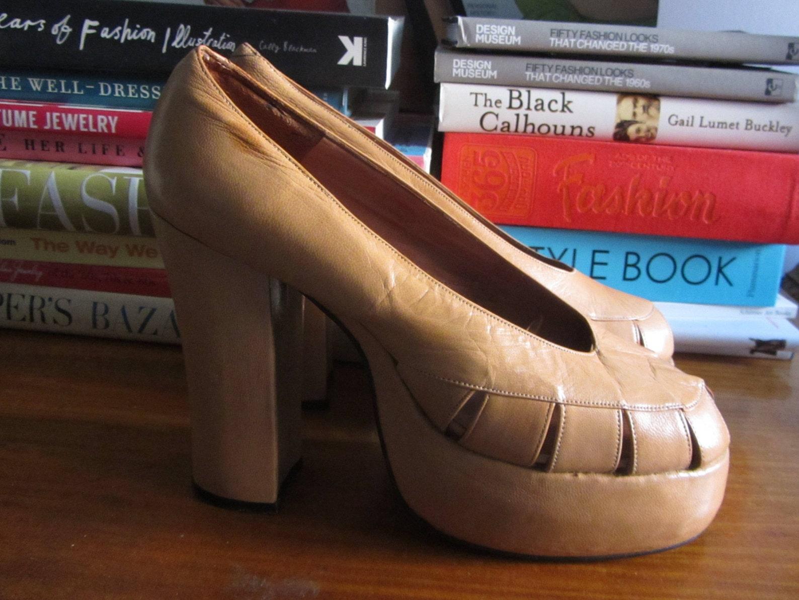 Camel Beige Leather Platform Heels, Circa 1970s 1