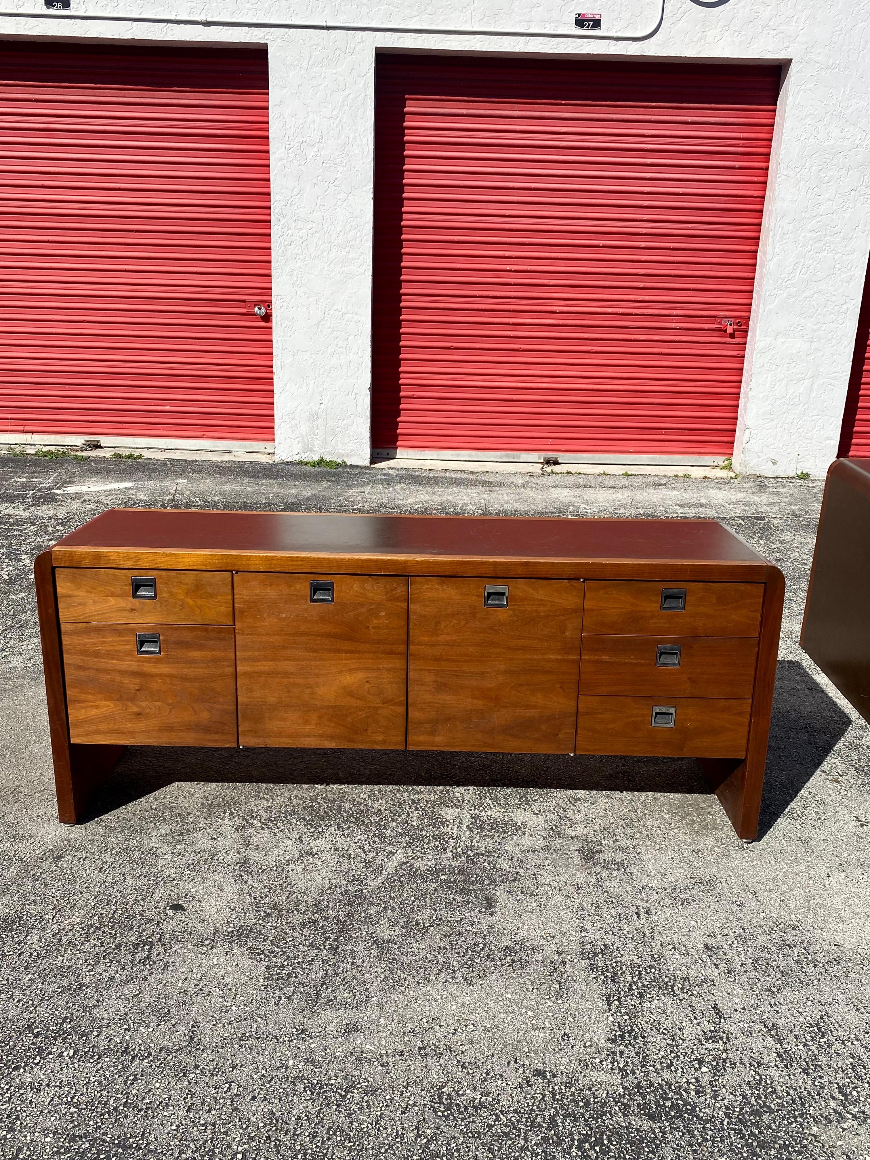1970s Walnut Executive Campaign Waterfall Desk And Cabinet, Set of 2 For Sale 7
