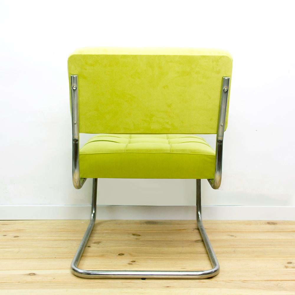 1970s Cantilever Lounge Chair In Excellent Condition For Sale In Barcelona, Barcelona