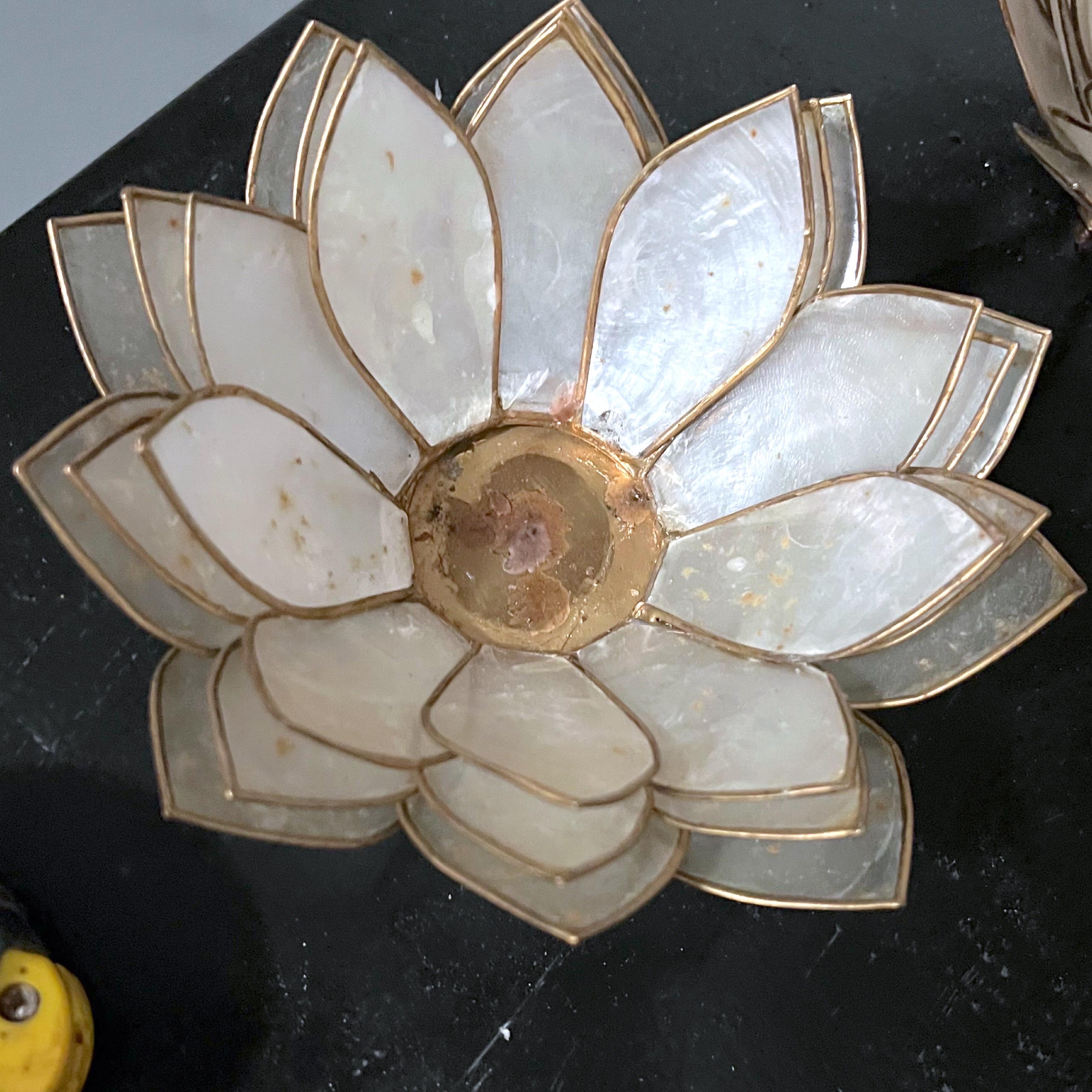 1970’s Capiz Shell Lotus Form Candle Holders, a Set of 5 In Good Condition In Charleston, SC