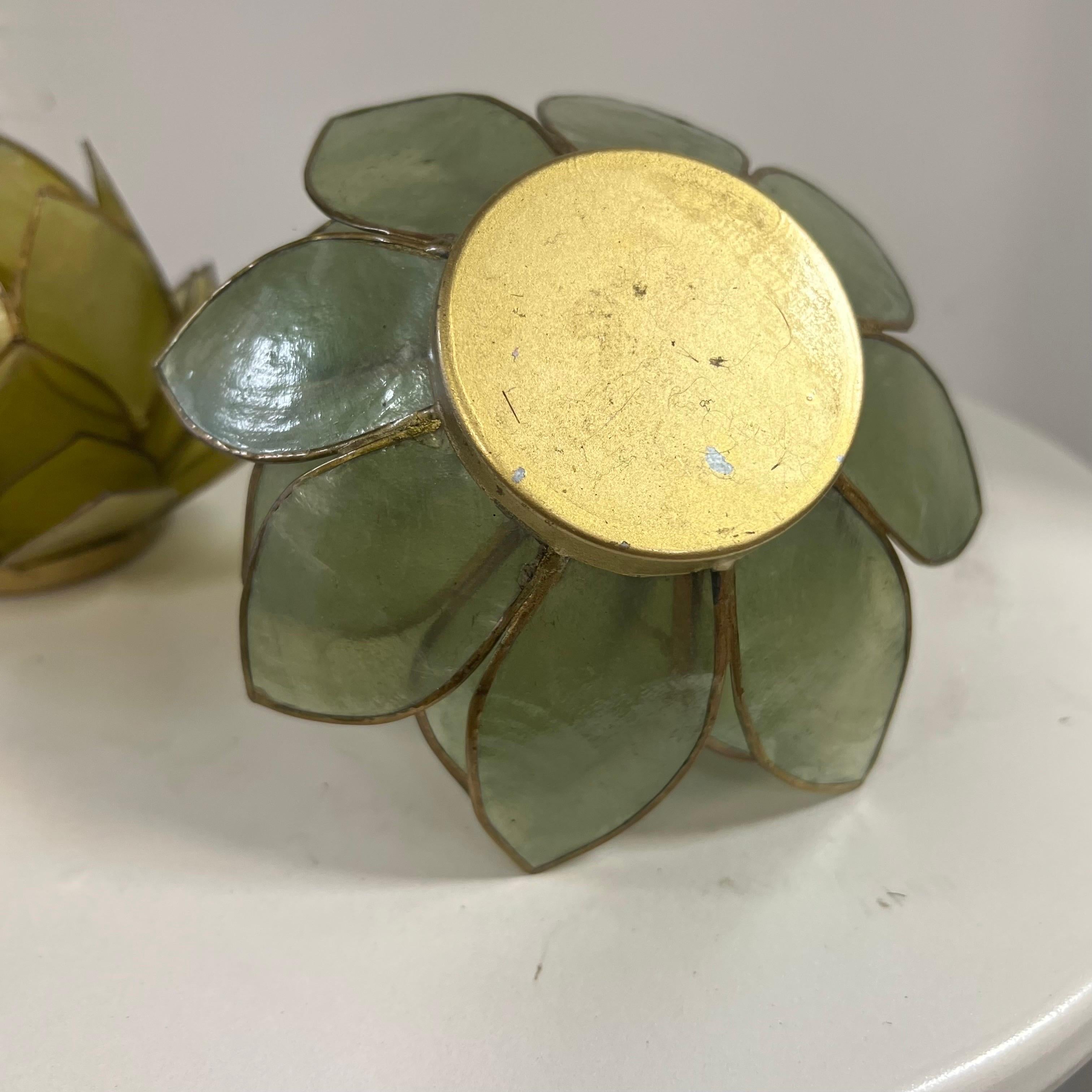 Set de 2 portavelas de té de concha de Capiz de los años 70 Filipino en venta