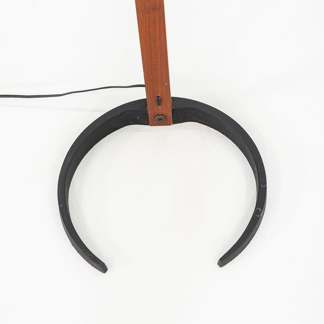 Moderno Lampada da terra Caprani anni '70 in teak e lino Timberline di Mads Caprani Danimarca in vendita