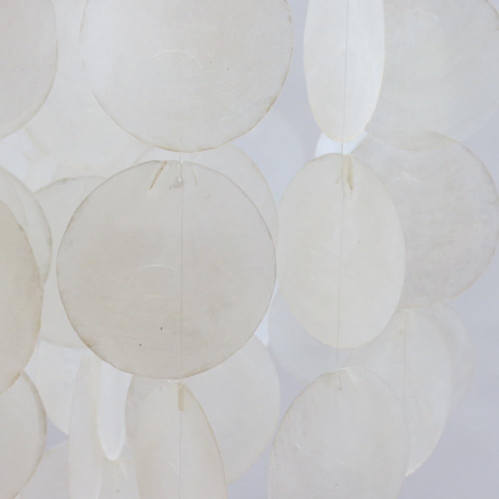 1970er Jahre Caprice Muschel Mobile Wind Chime (Maschinell gefertigt)