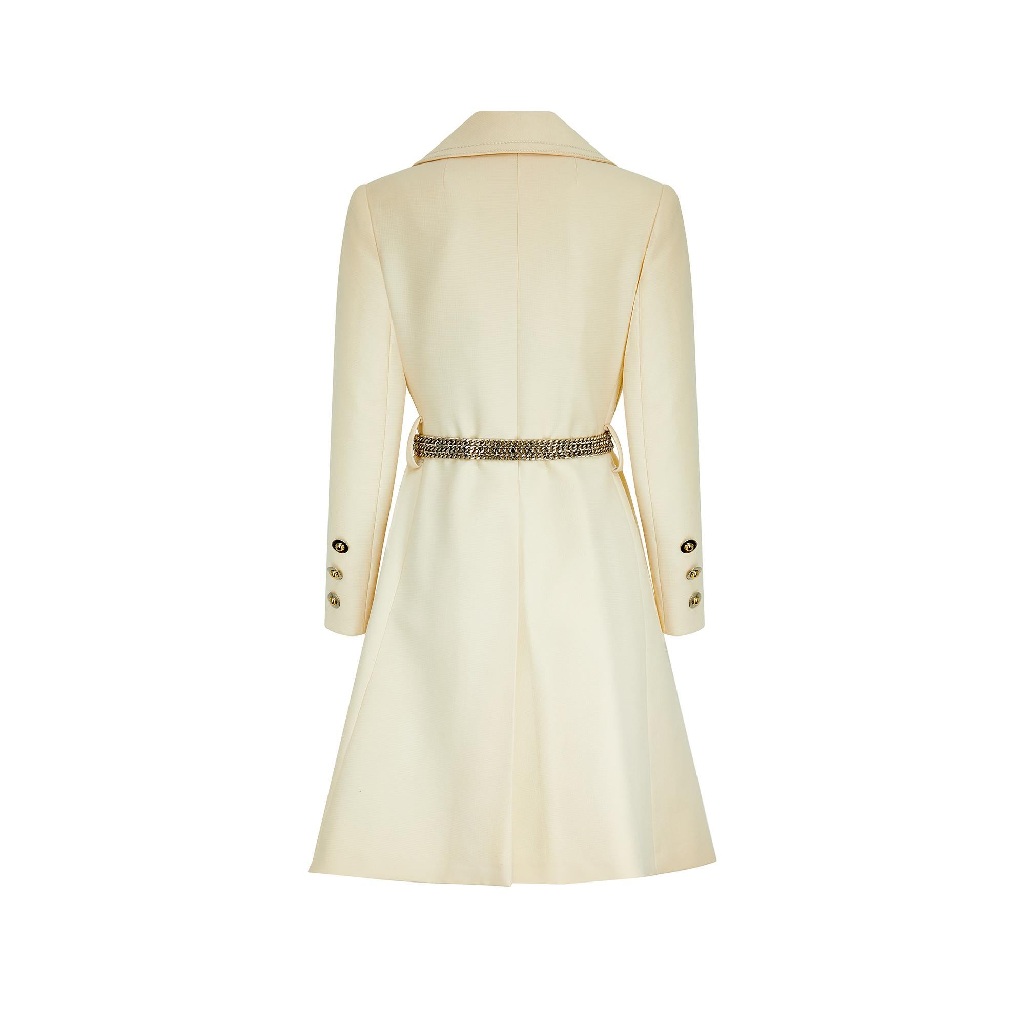 1970s Cardin-esque Couture Cream Wool Double-Breasted Coat In Excellent Condition For Sale In London, GB