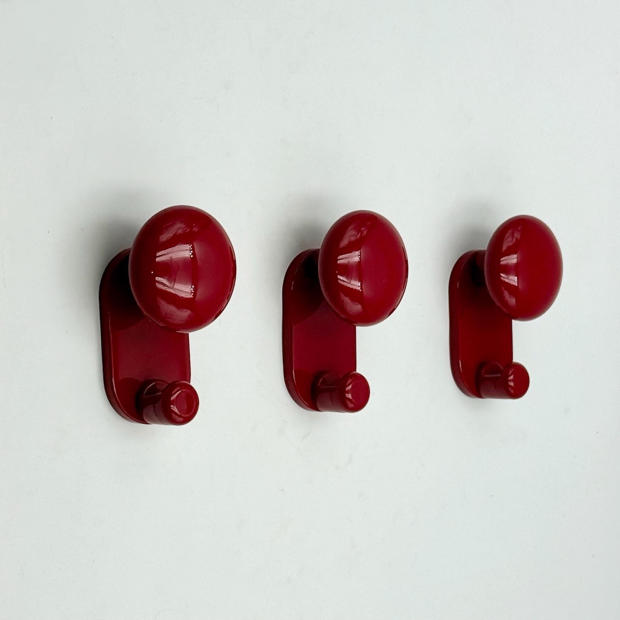 Industrial 1970s Carlo Bartoli Modernist Wall Hooks in Glossy Burgundy Plastic, Con&Con Ita For Sale