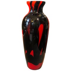 1970s Carlo Moretti Mid-Century Modern Red and Black Opaline Vase
