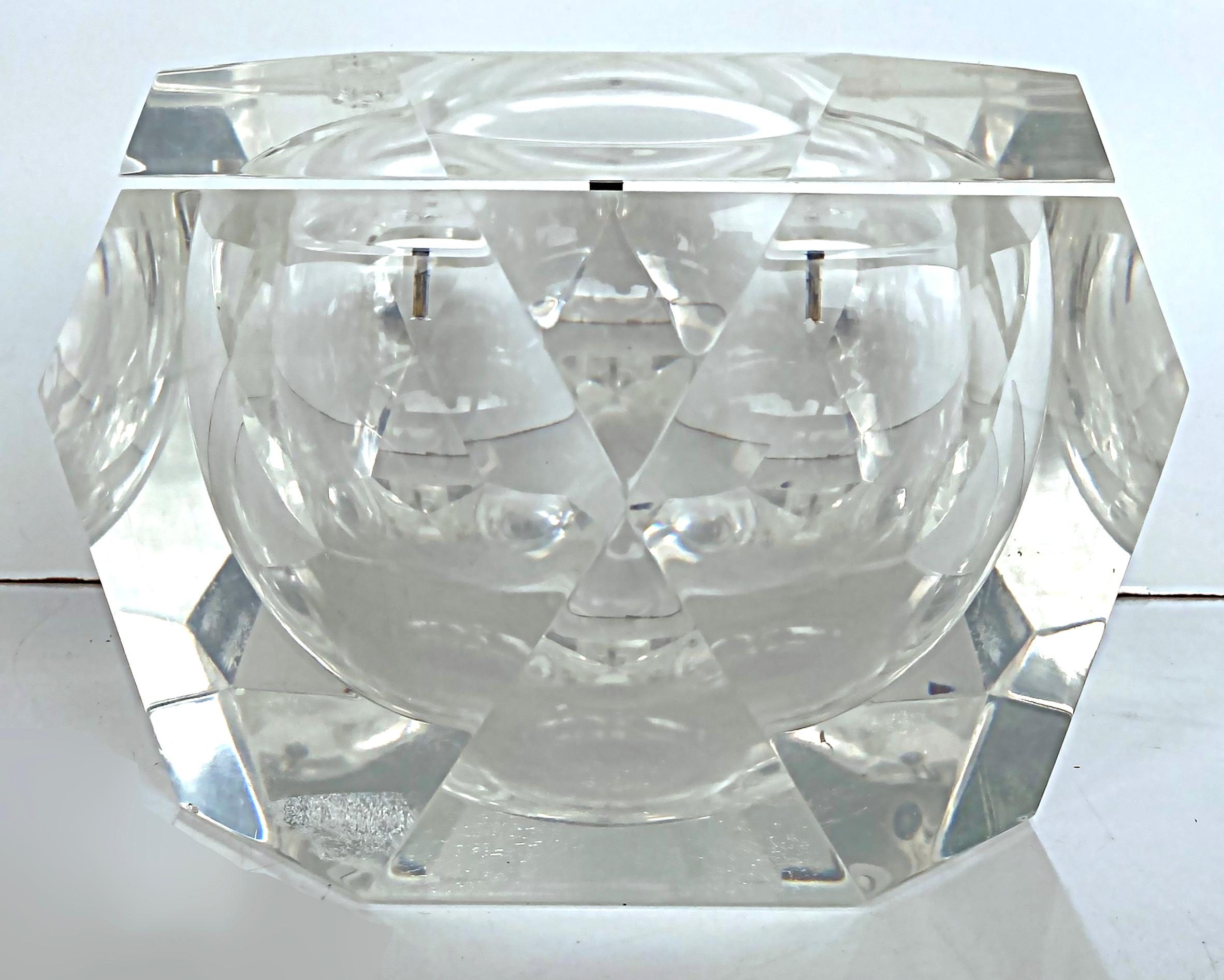 American 1970s Carole Stupell Faceted Swivel Top Lucite Ice Bucket, Octagonal For Sale