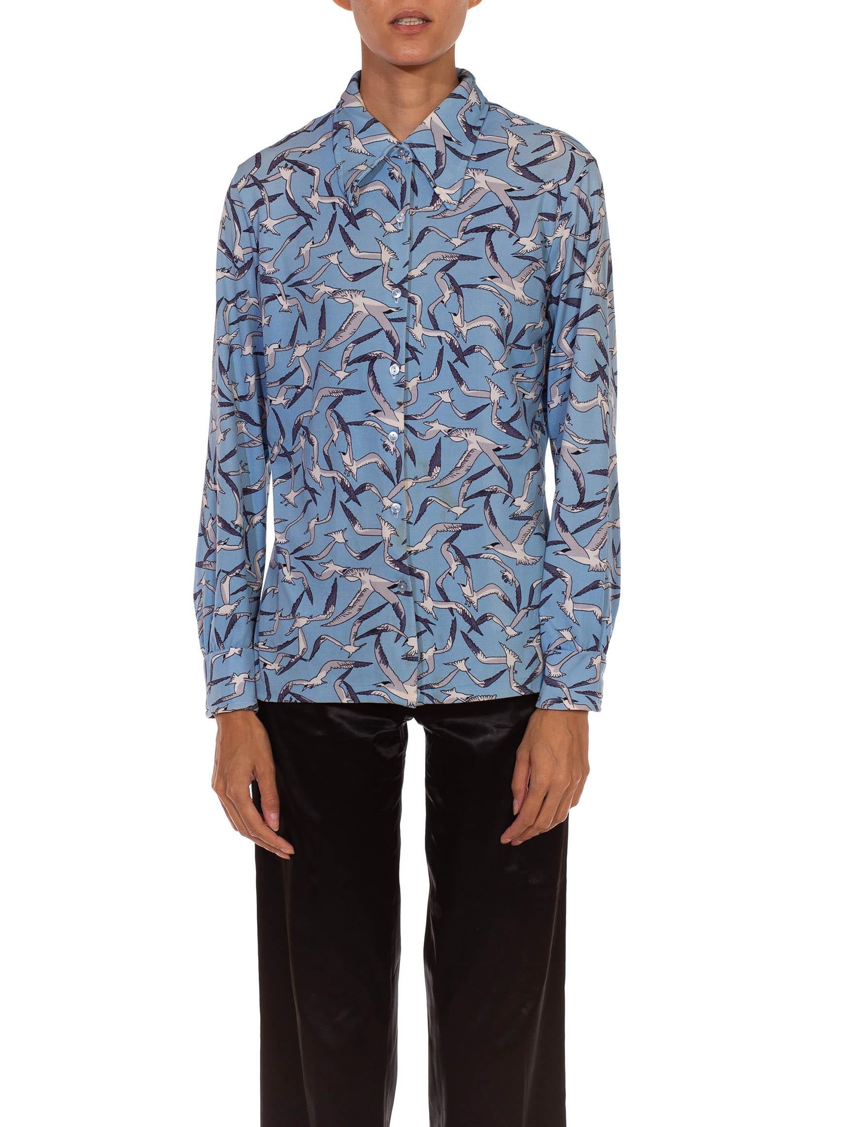 1970S Carolina Blau  Graues bedrucktes Polyester-S Stork-Hemd im Angebot 2