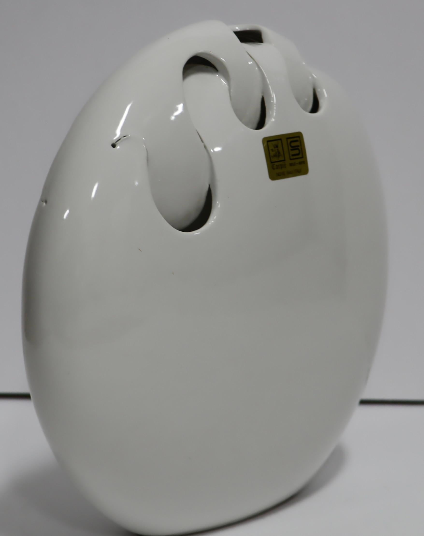 Late 20th Century 1970's Carpie For Raymor Italian Porcelain Vase For Sale