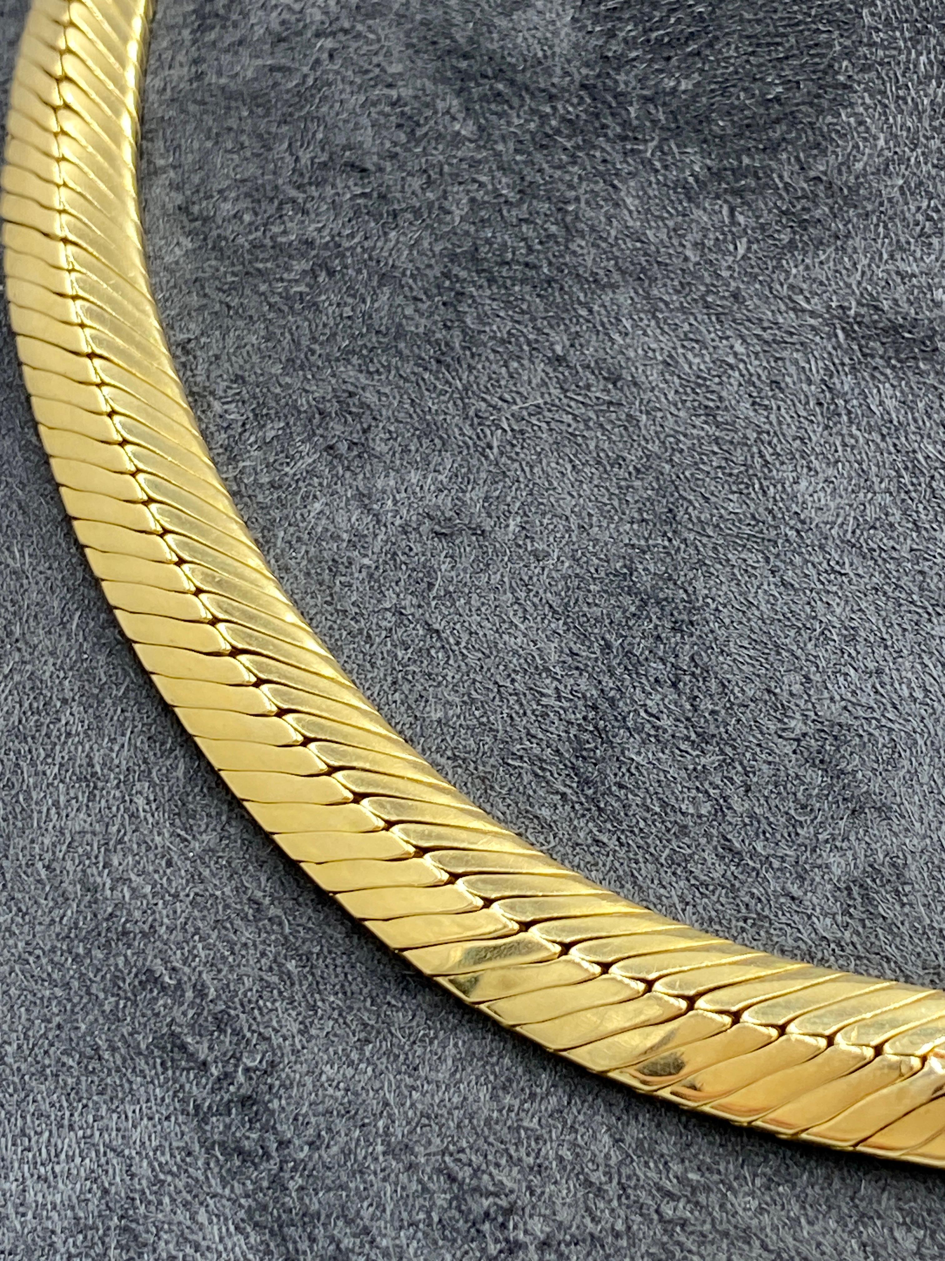 Gargantilla de oro de 18 quilates Cartier de los años 70 en Bueno estado para la venta en London, GB