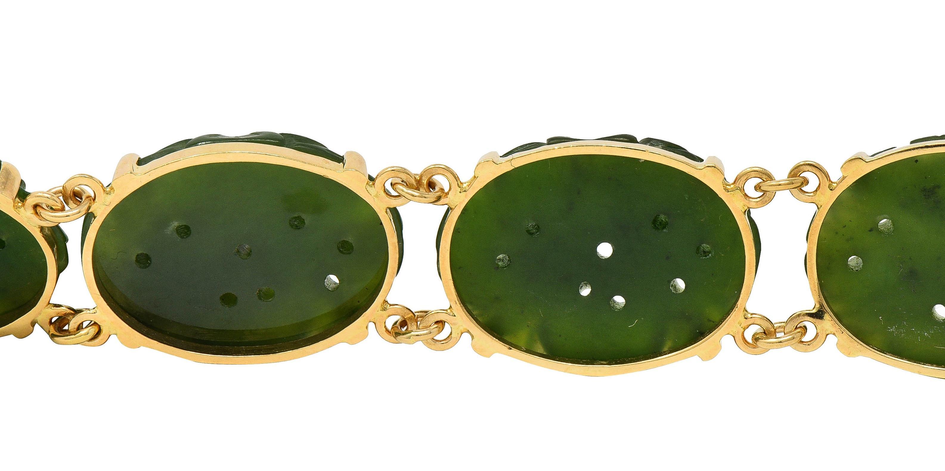 1970's Carved Jade 14 Karat Yellow Gold Floral Shou Vintage Bracelet For Sale 4