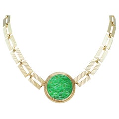 1970's Carved Jade 14 Karat Yellow Gold Link Retro Station Necklace