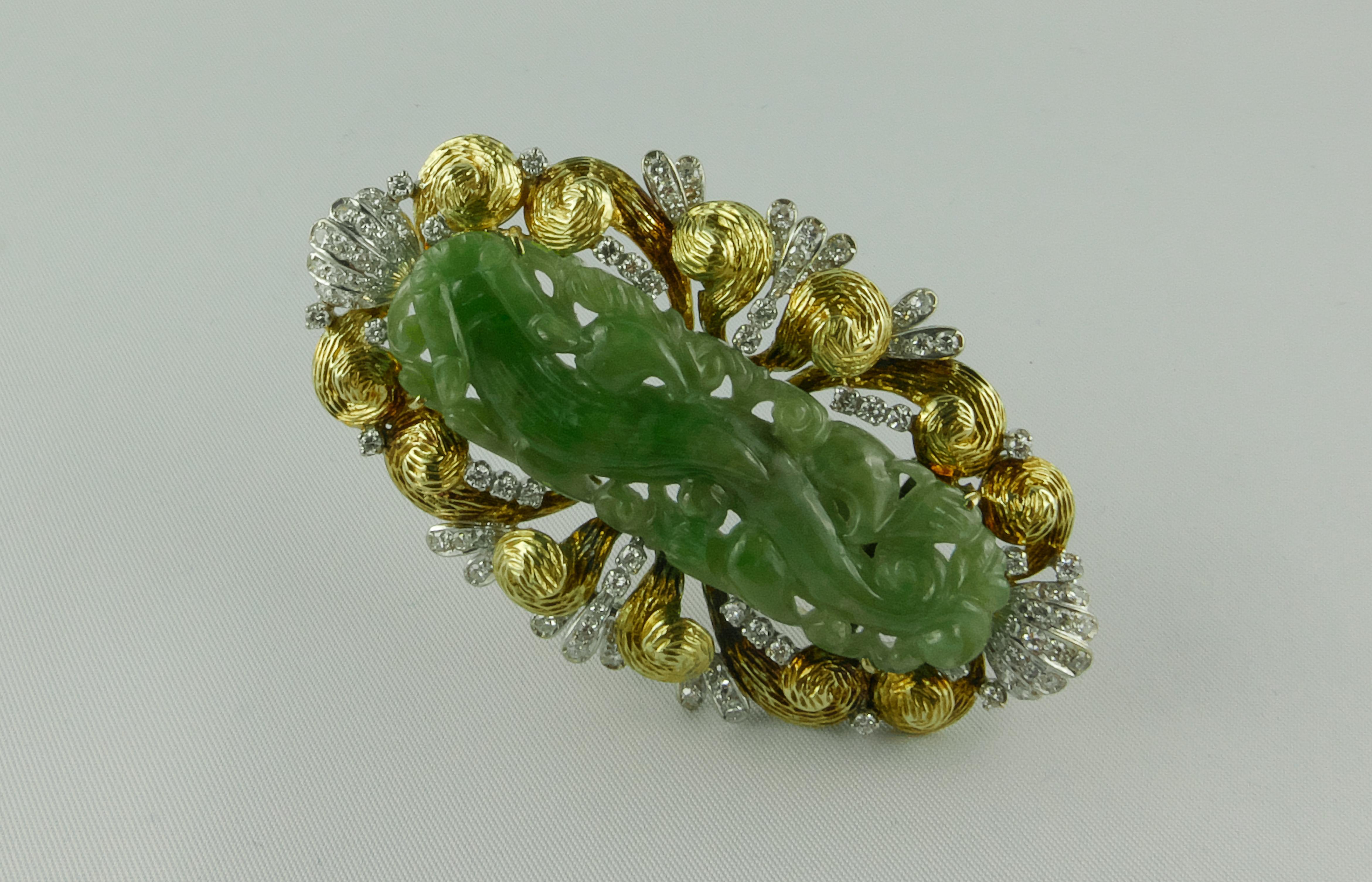 Round Cut 1970s Carved Jade Gold and Diamond Brooch