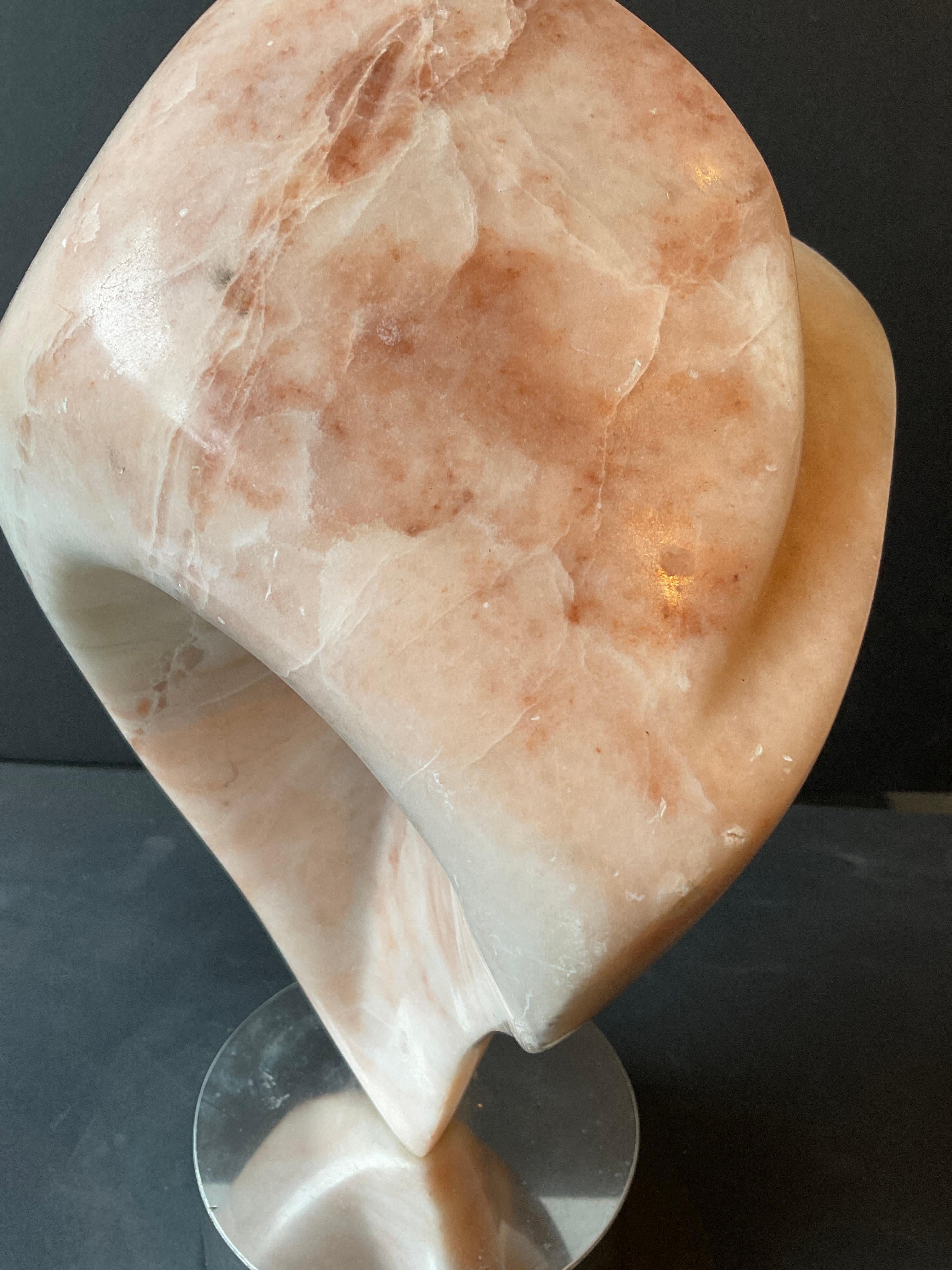 Scultura astratta in marmo scolpito degli anni '70 in vendita 1