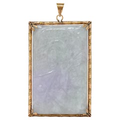 1970er Jahre geschnitzter pastellfarbener Jade 14 Karat Gelbgold Vintage Drachen-Anhänger