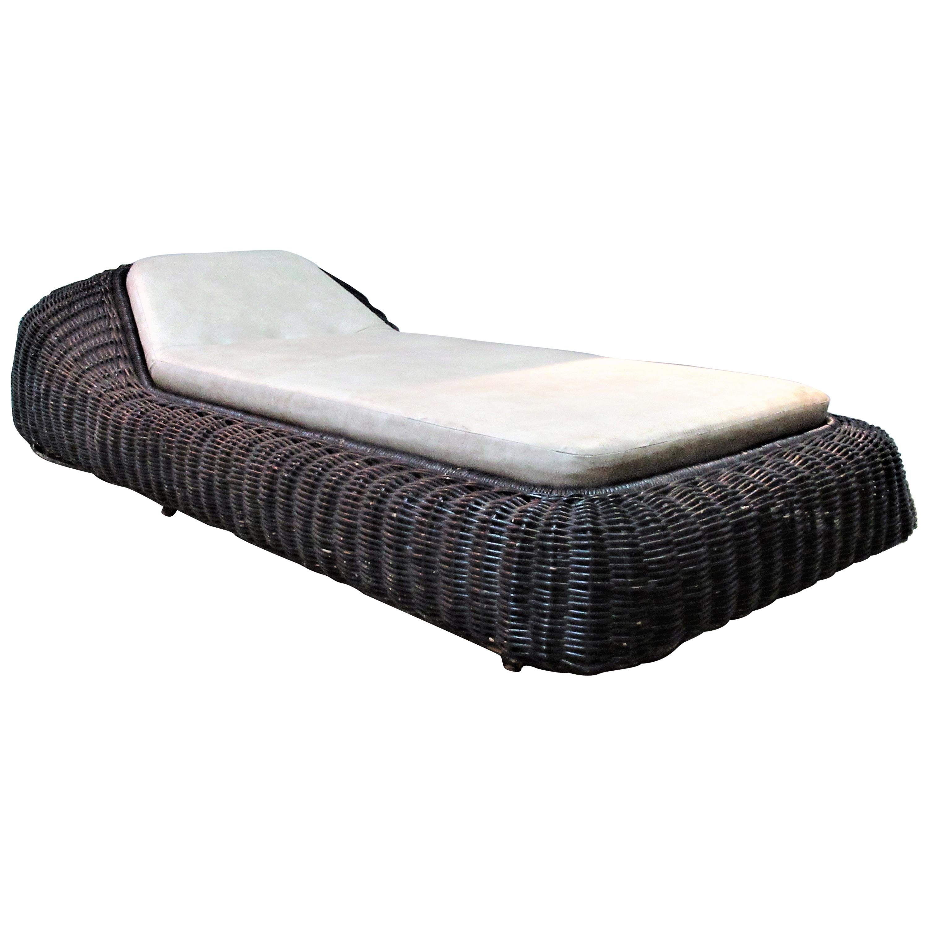    Vivai Del Sud Wicker Chaise Lounge, Italy 1970's For Sale