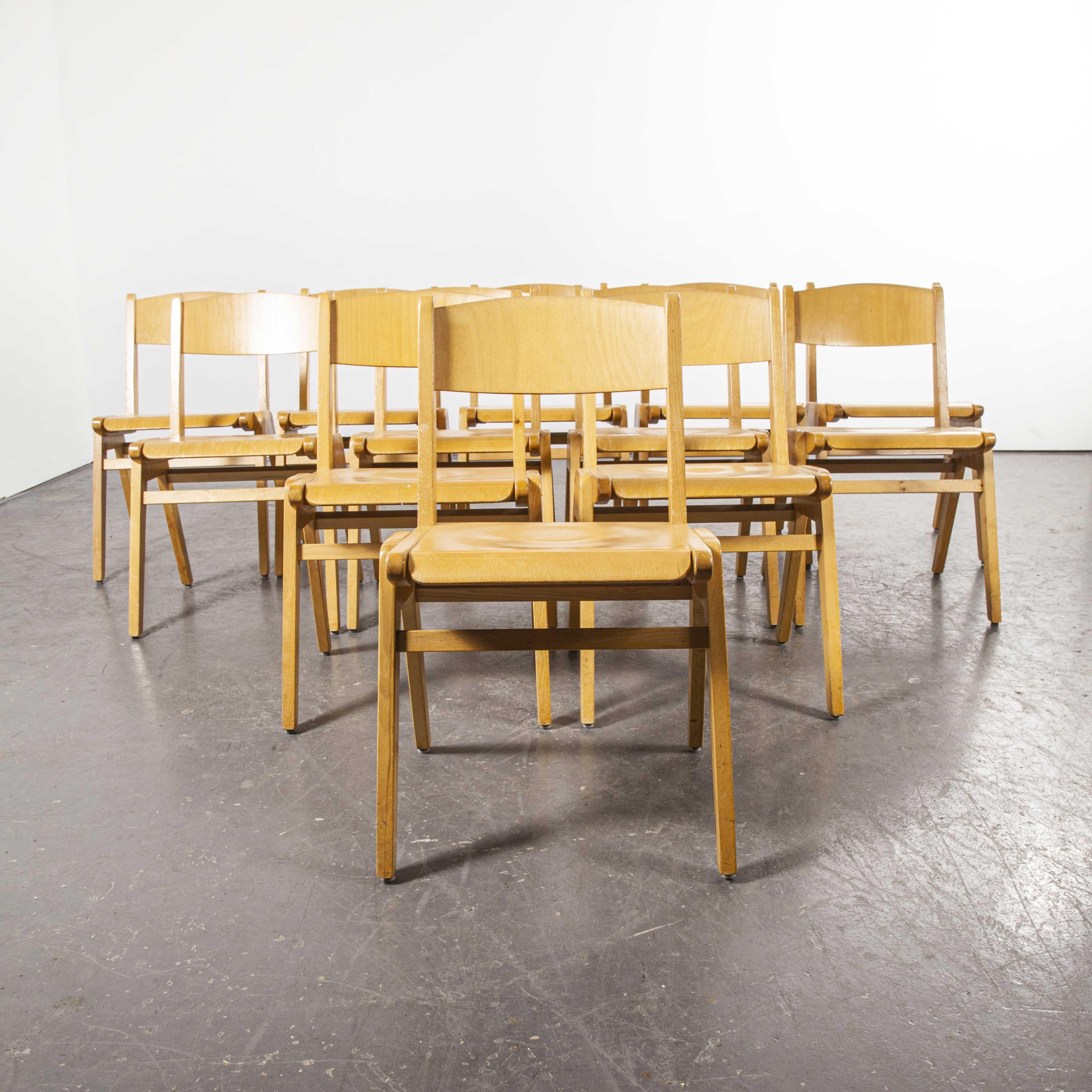 1970s Casala Stacking Dining Chair, Set of Twelve In Good Condition In Hook, Hampshire