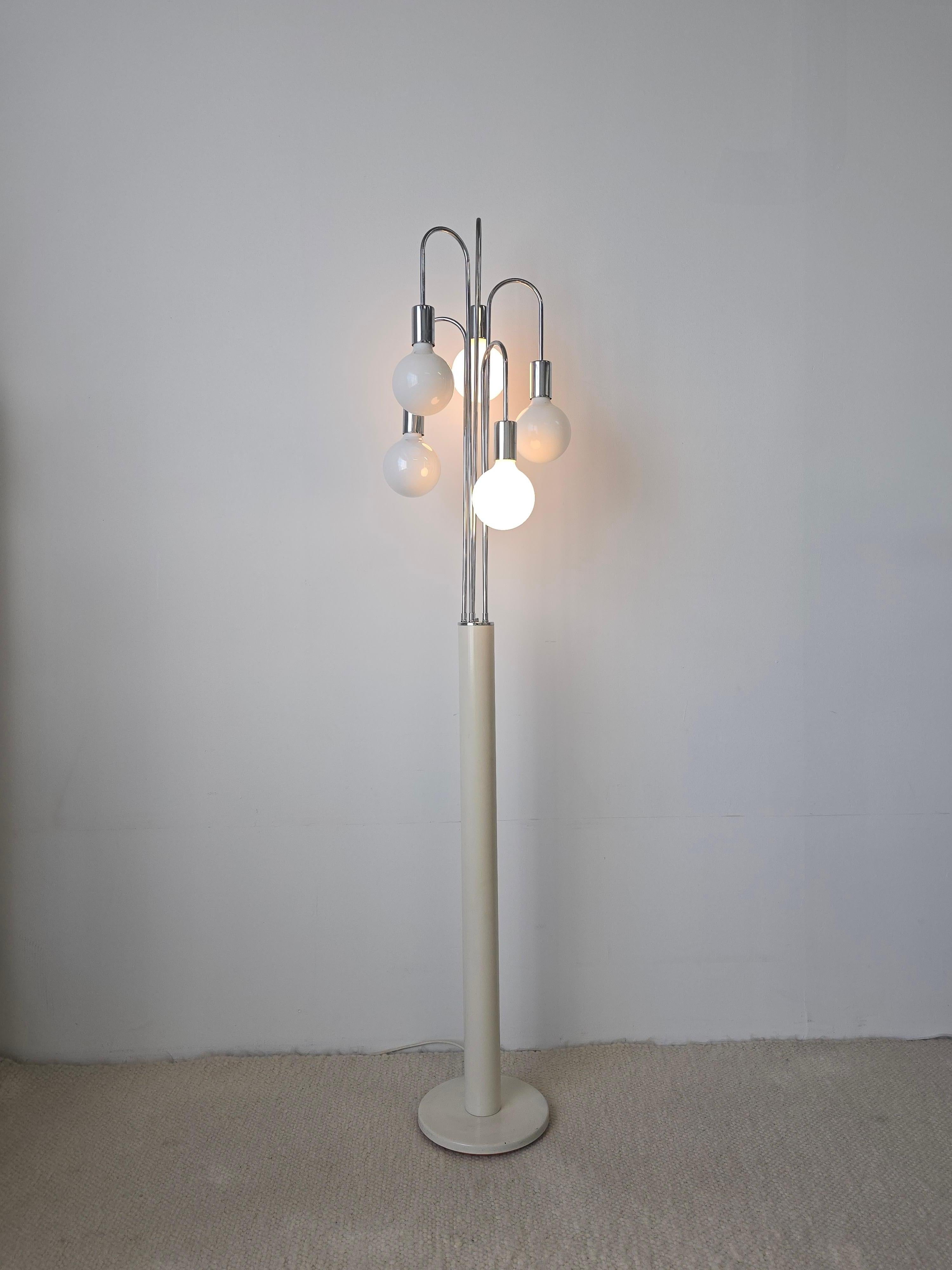 American 1970s Cascading Chrome Waterfall Floor Lamp