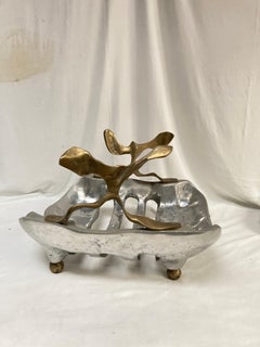 Brutalistischer Holzscheithalter aus Aluminiumguss aus den 1970er Jahren Von David Marshall