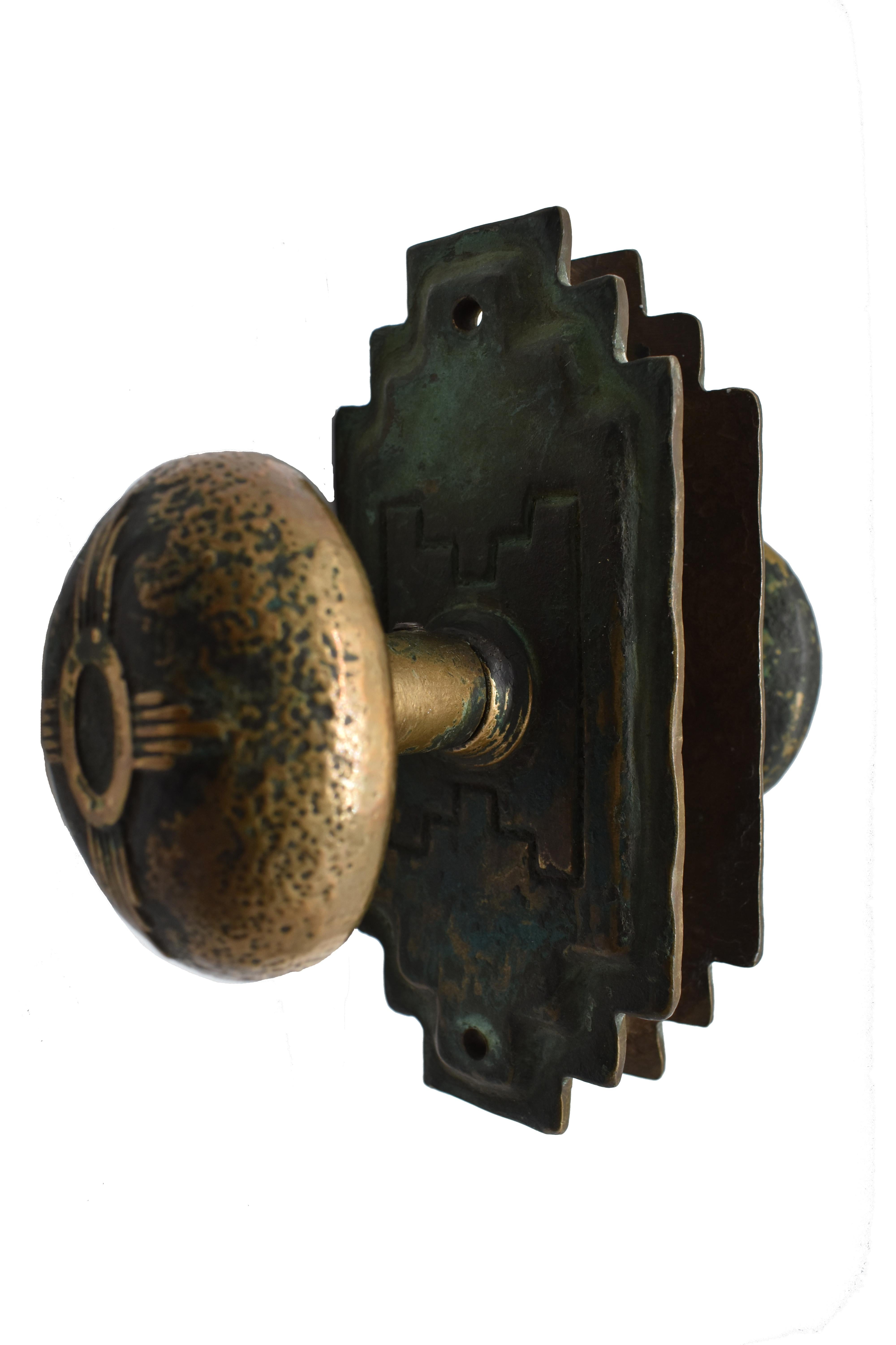 1970s cast bronze door Southwestern-style door set includes two knobs, two rosettes, spindle and set screws.