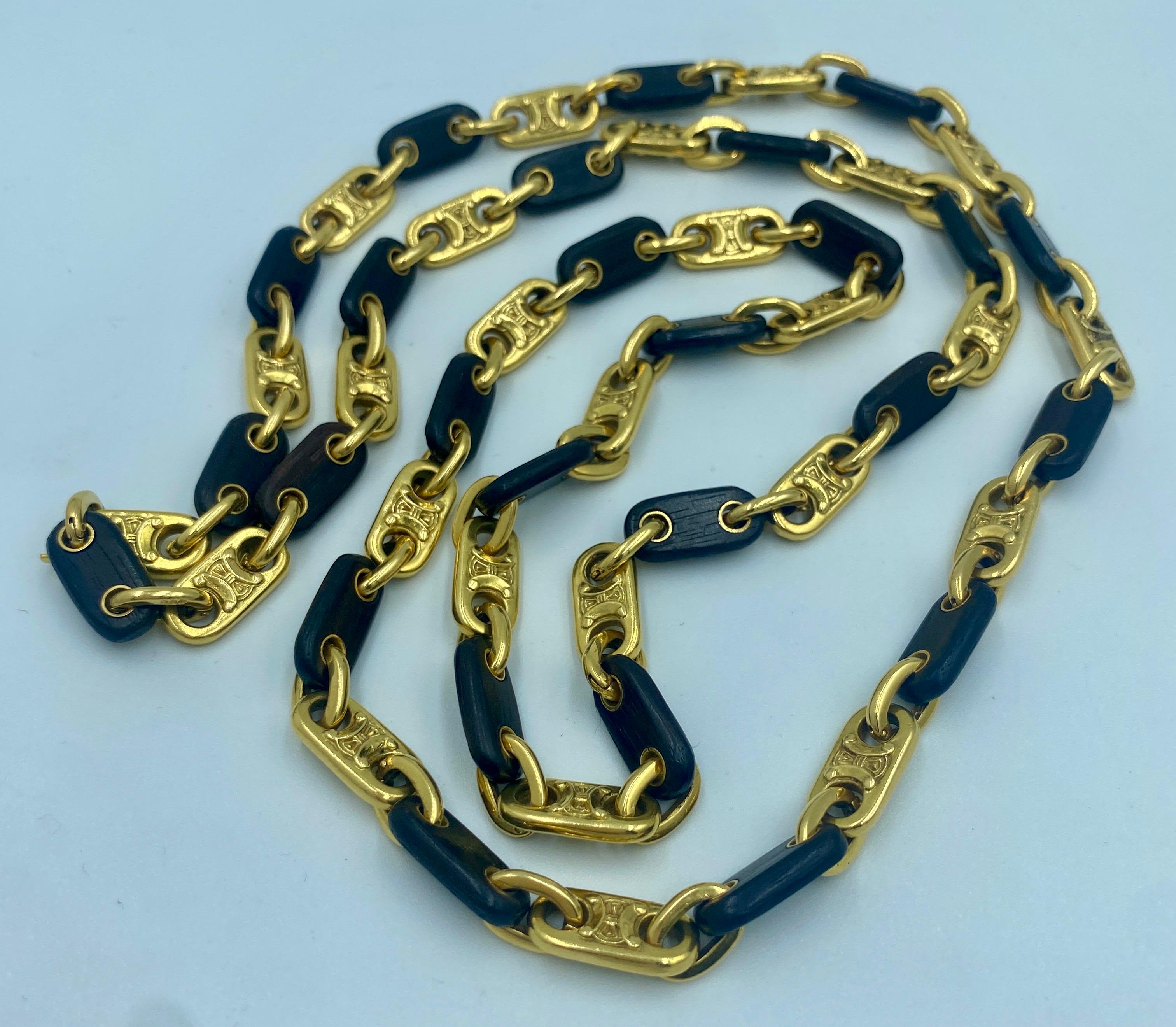1970er Celine Halskette aus 18 Karat Gold und Ebenholz im Angebot 1