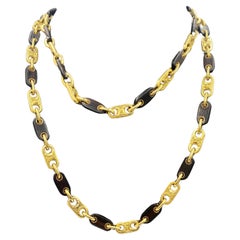 1970er Celine Halskette aus 18 Karat Gold und Ebenholz