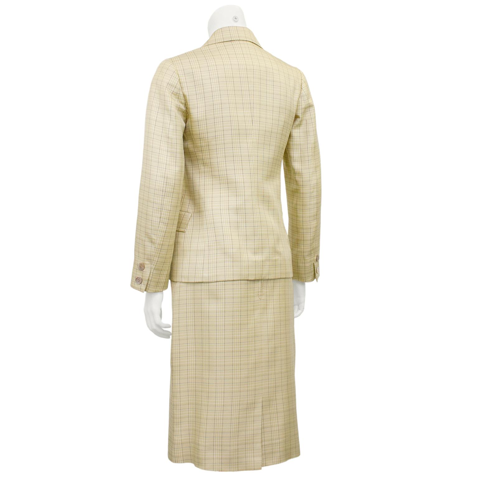 Seidenrockanzug, Celine Beige, Glen Check, 1970er Jahre im Zustand „Gut“ im Angebot in Toronto, Ontario