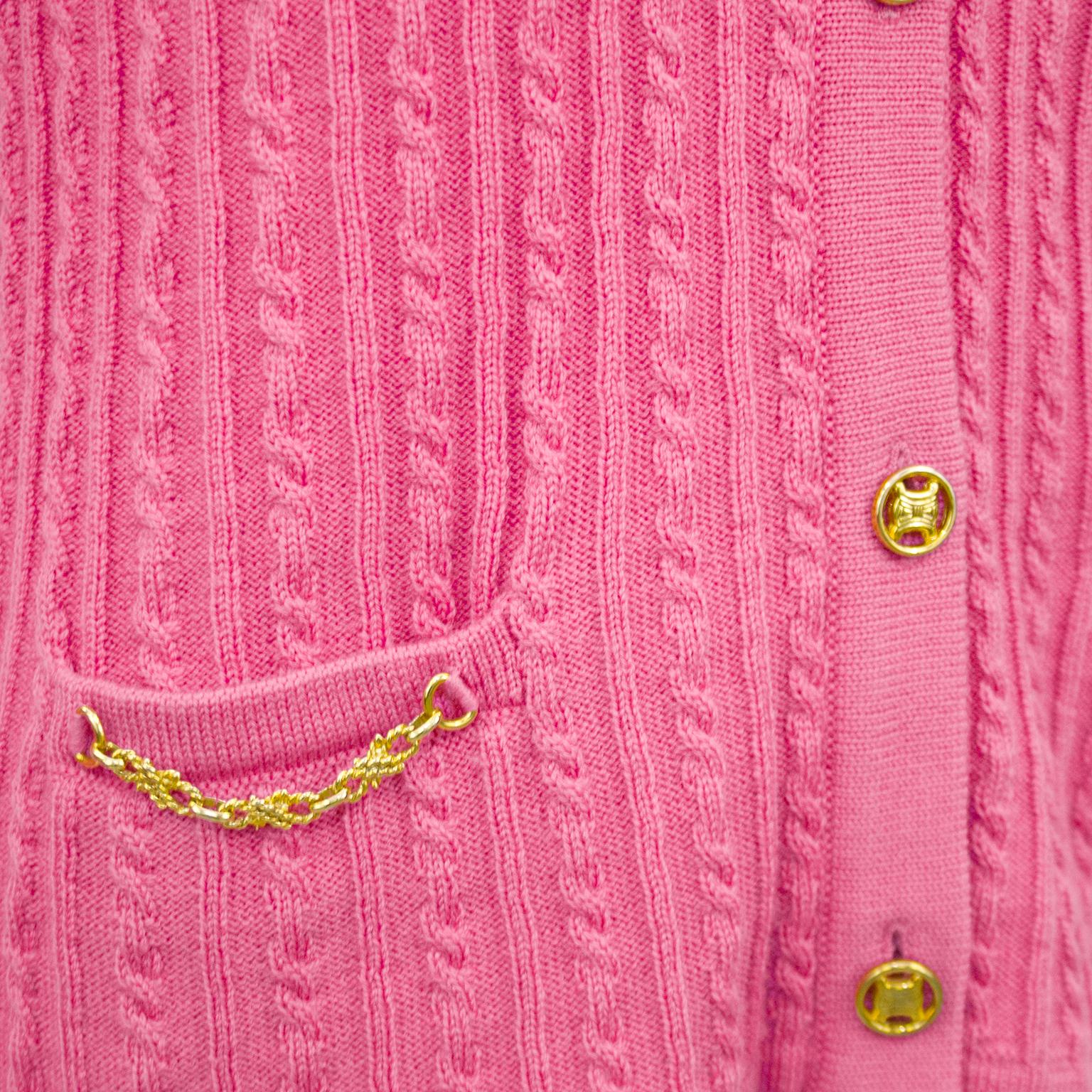1970s Celine Pink Wool Cable Knit Cardigan  Excellent état - En vente à Toronto, Ontario
