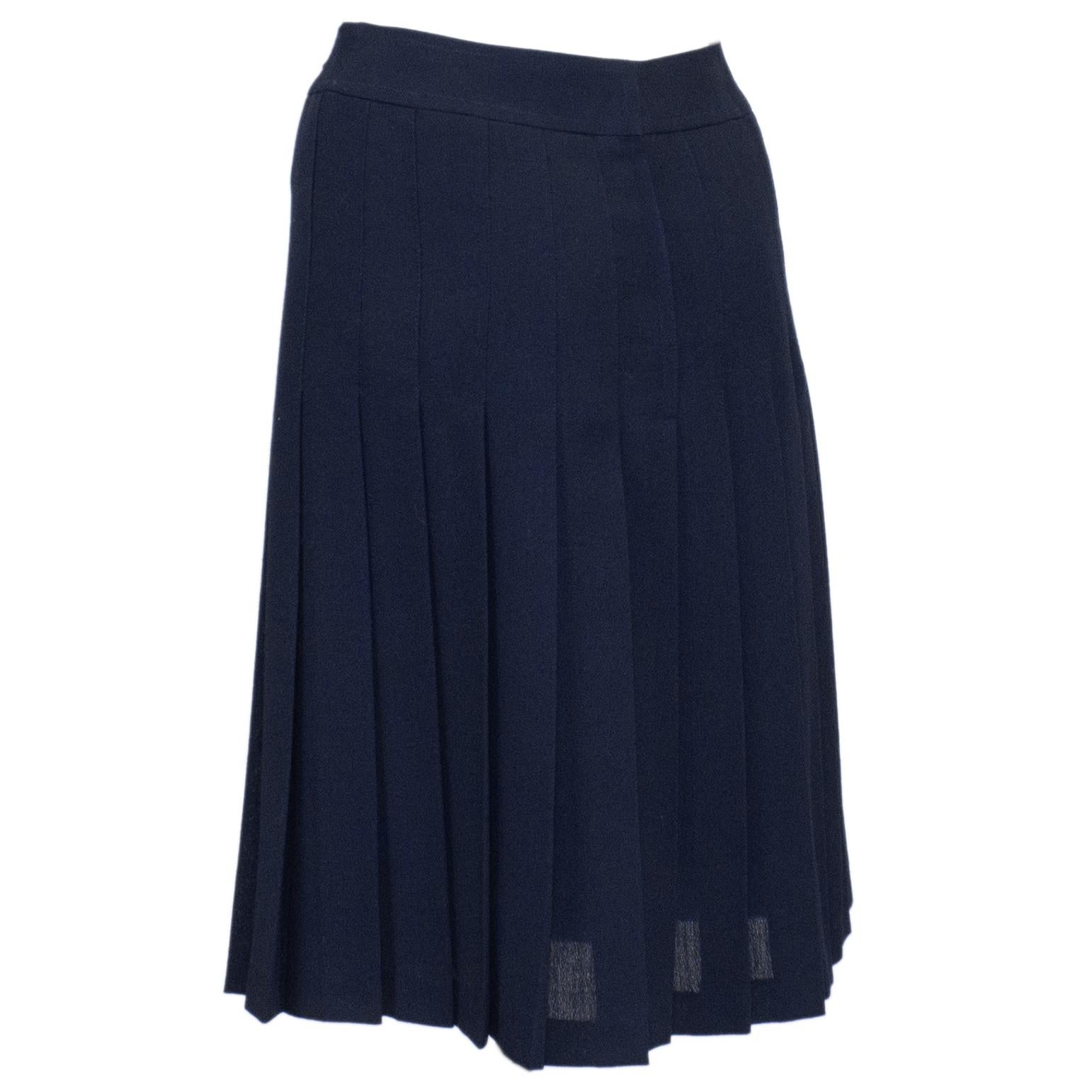 1970s Celine Pleated Navy Blue Wool Gabardine Skirt with Gold Belt  In Good Condition For Sale In Toronto, Ontario