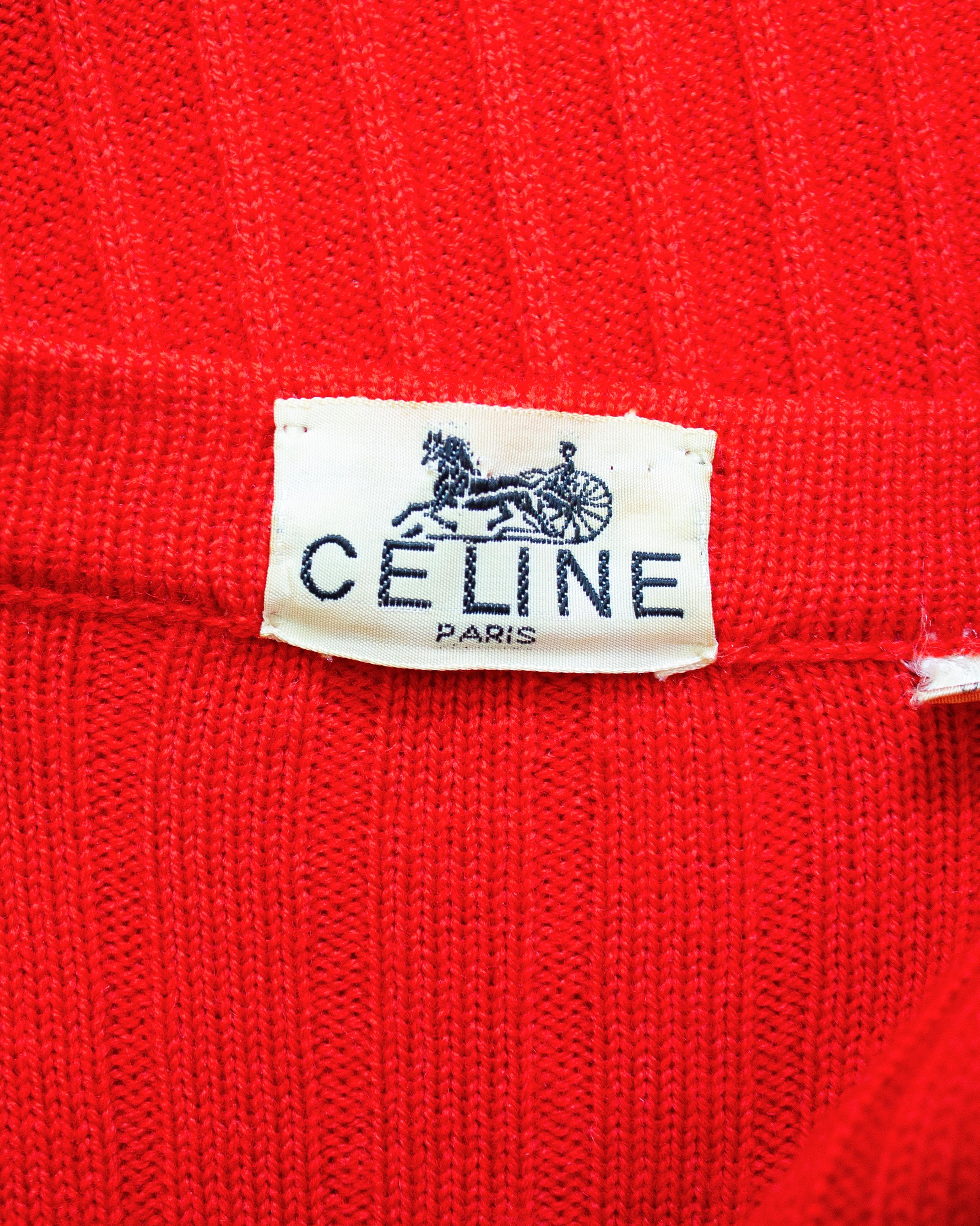 Celine Cardigan en maille de laine rouge avec chaînes, années 1970 en vente 1