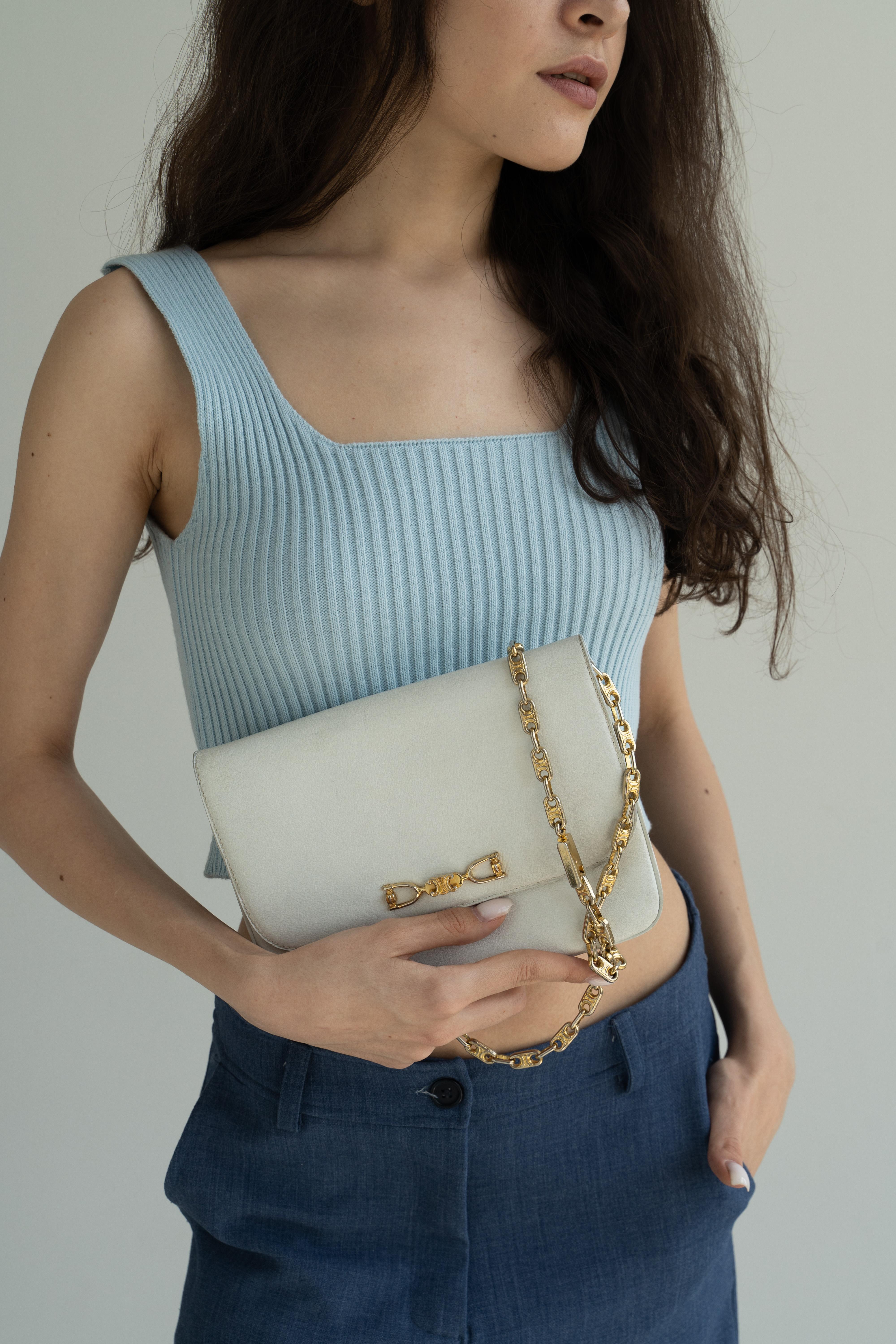 Celine, sac à bandoulière vintage en cuir, années 1970 État moyen - En vente à Алматинский Почтамт, KZ