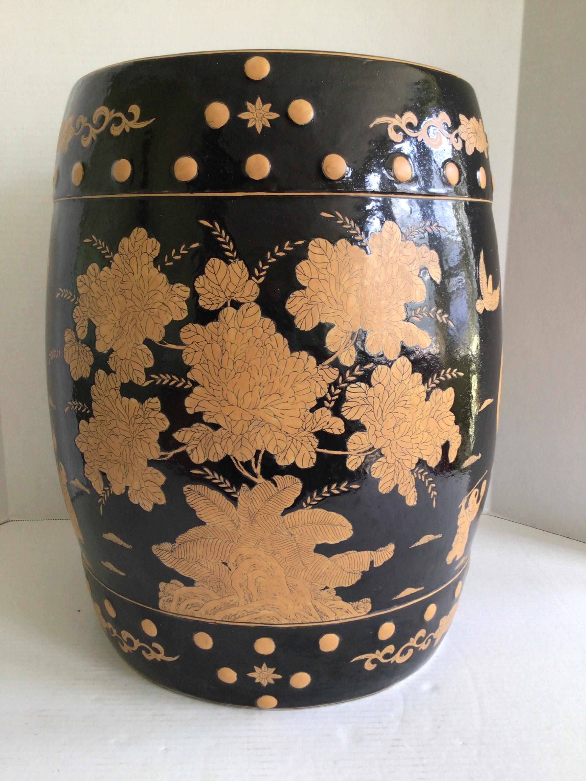 Siège de jardin en céramique des années 1970 Bon état - En vente à Tarrytown, NY