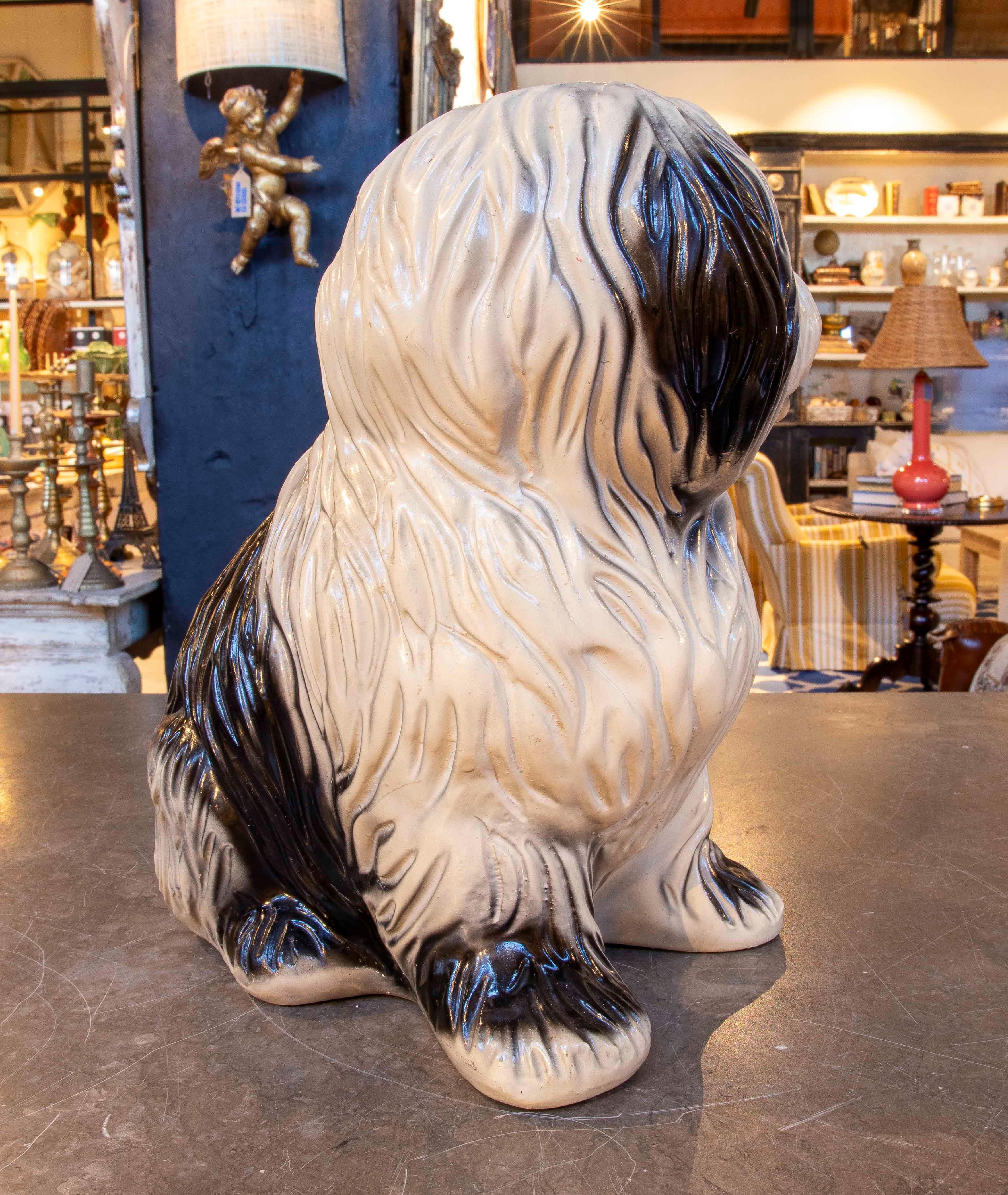 1970s Ceramic Shih Tzu Dog Decorative Figure In Good Condition For Sale In Marbella, ES