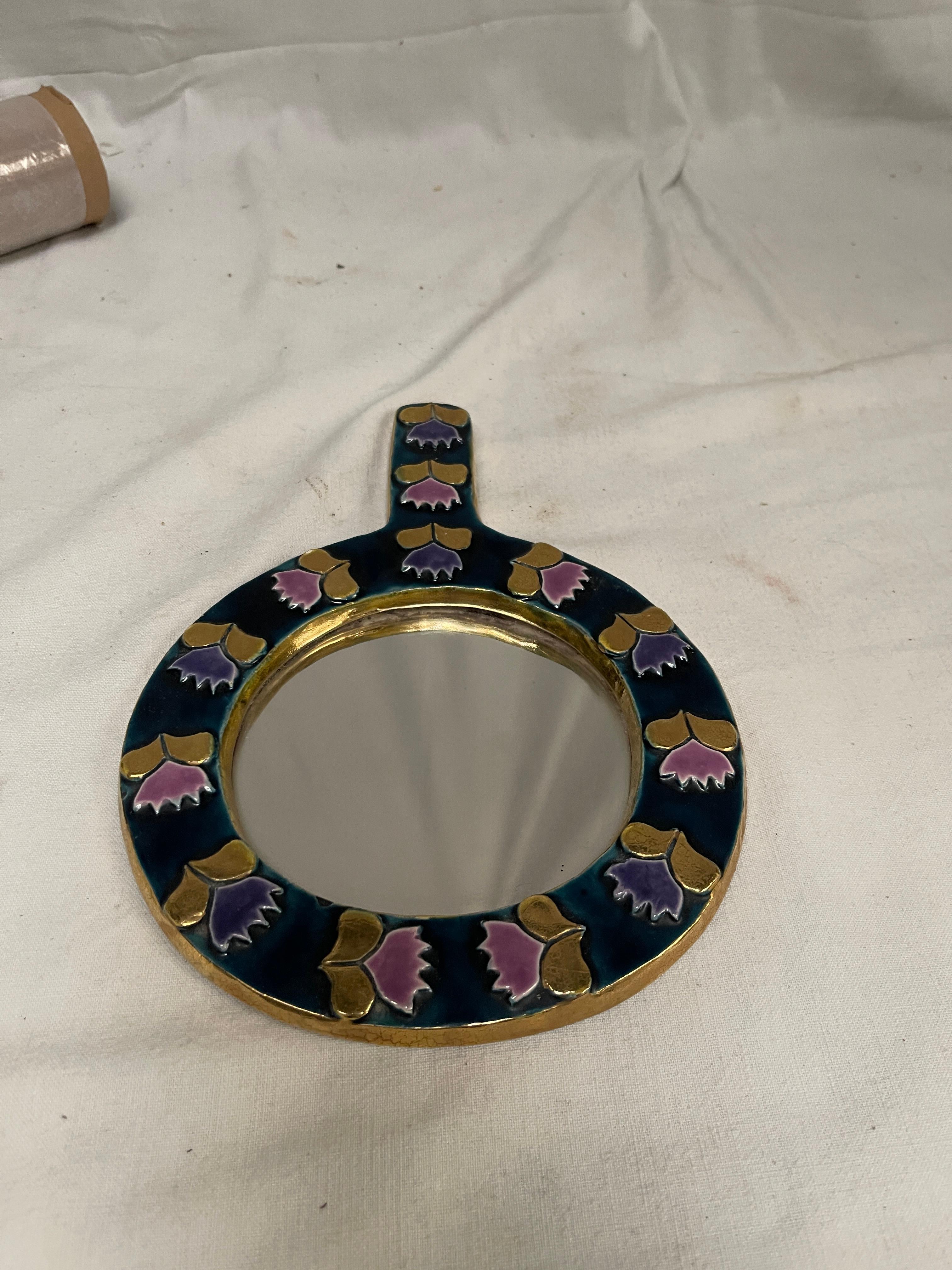 Français Miroir mural en céramique des années 1970 par Mithé Espelt en vente