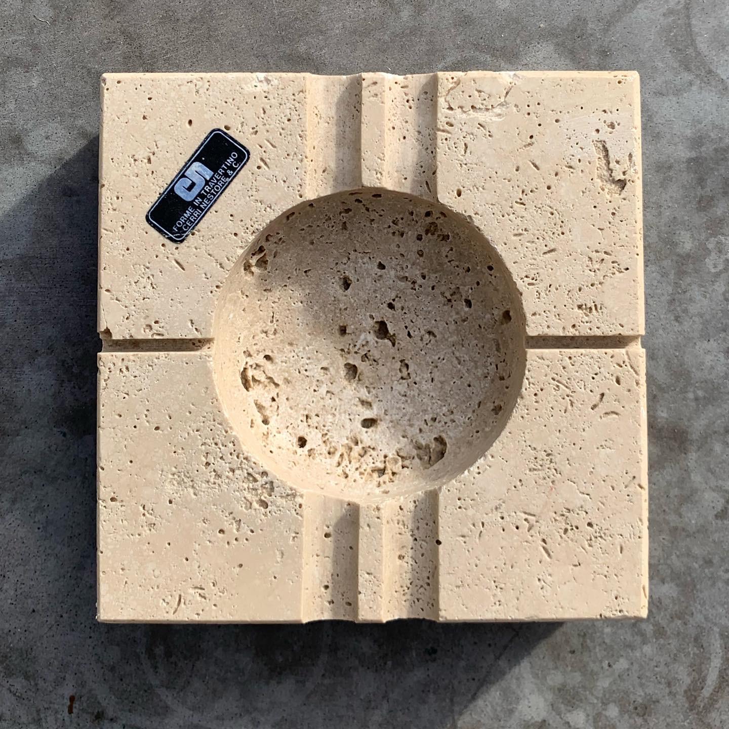 Post-Modern Cerri Nestore Travertine Ribbed Ashtray, circa 1970s