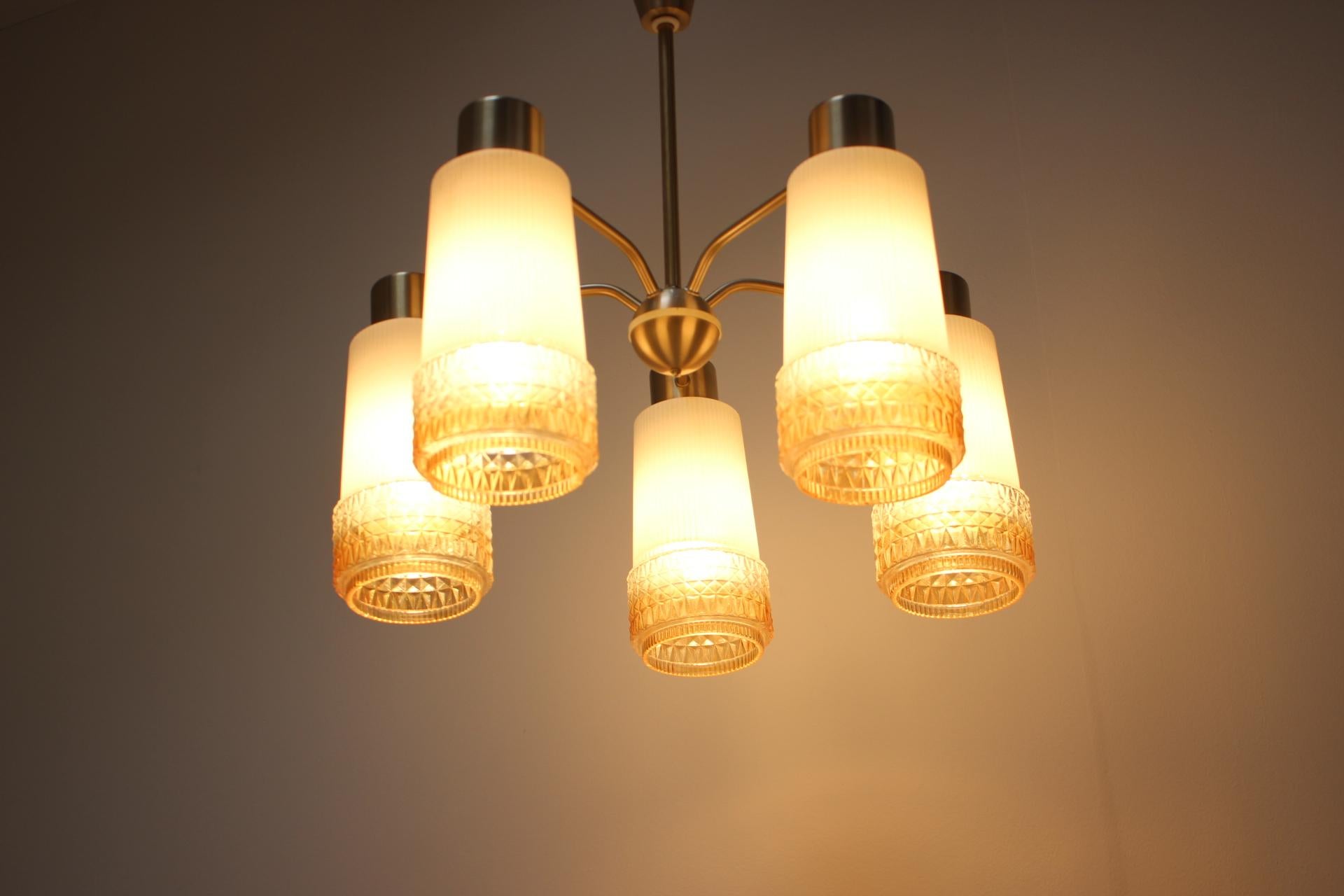 Late 20th Century 1970's Chandelier by VEB AKA Electric, Germany For Sale