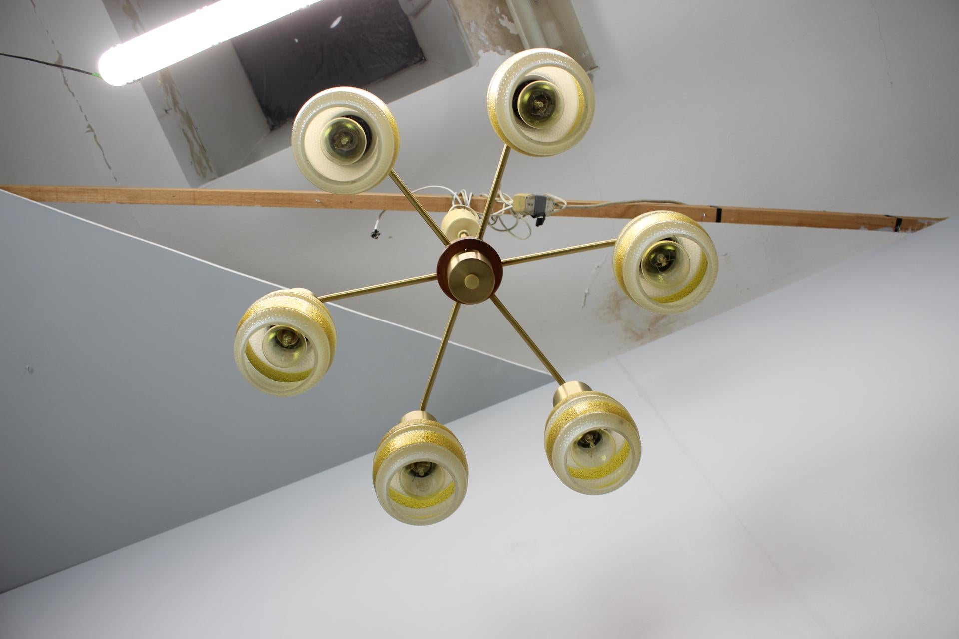 1970's Kronleuchter, Deutschland im Angebot 1