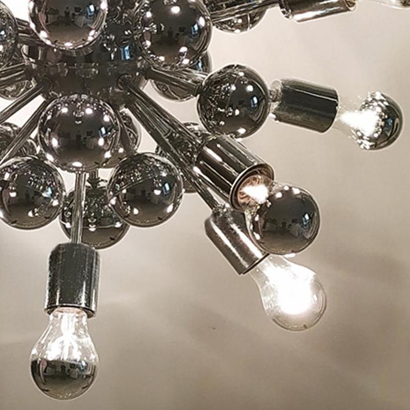 Lampadario anni '70 Sputnik di Goffredo Reggiani in cromo, Made in Italy in vendita 4