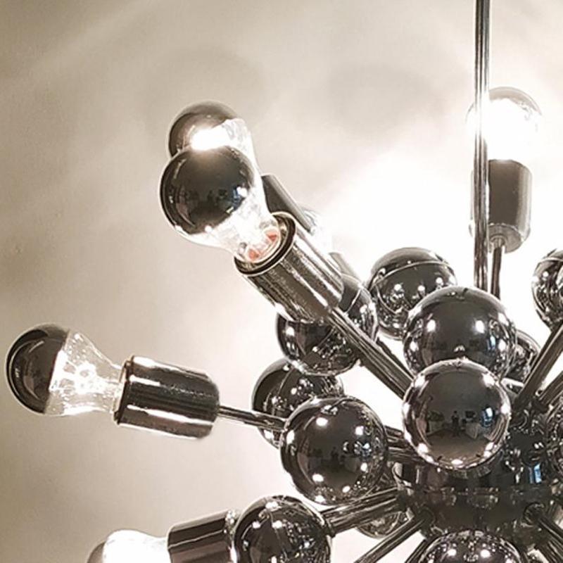 Lampadario anni '70 Sputnik di Goffredo Reggiani in cromo, Made in Italy in vendita 1