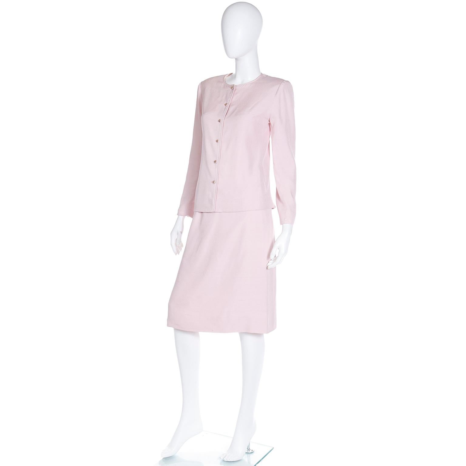 1970s Chanel Creations Philippe Guibourge Pink Silk Jacket & Skirt Suit  In Excellent Condition For Sale In Portland, OR