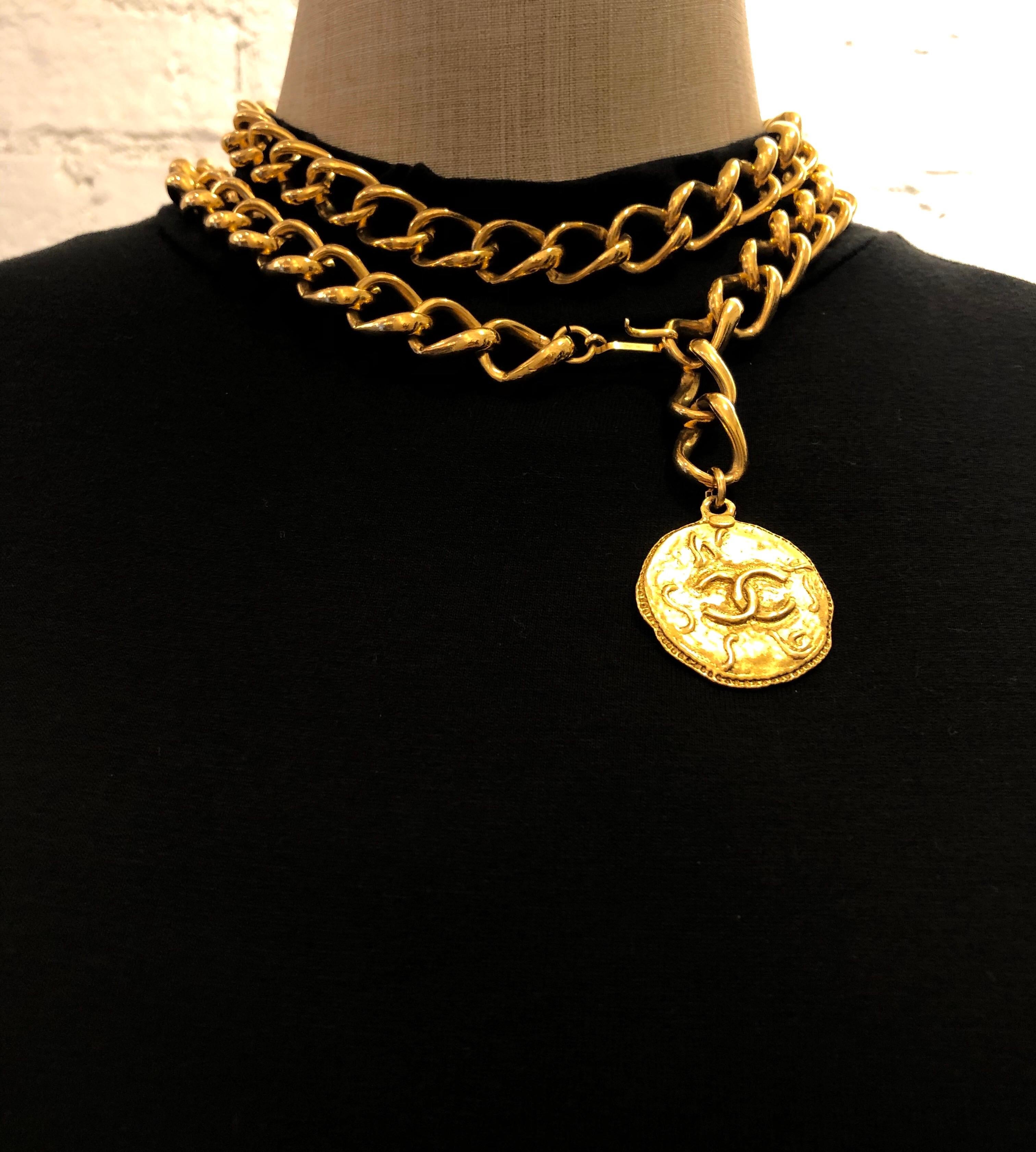 Brown 1990s Vintage Chanel Gold Toned Chain Belt Necklace 