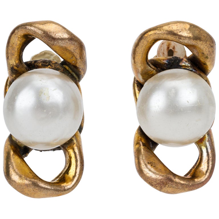 1970's Chanel Pearl Chain Clip Earrings